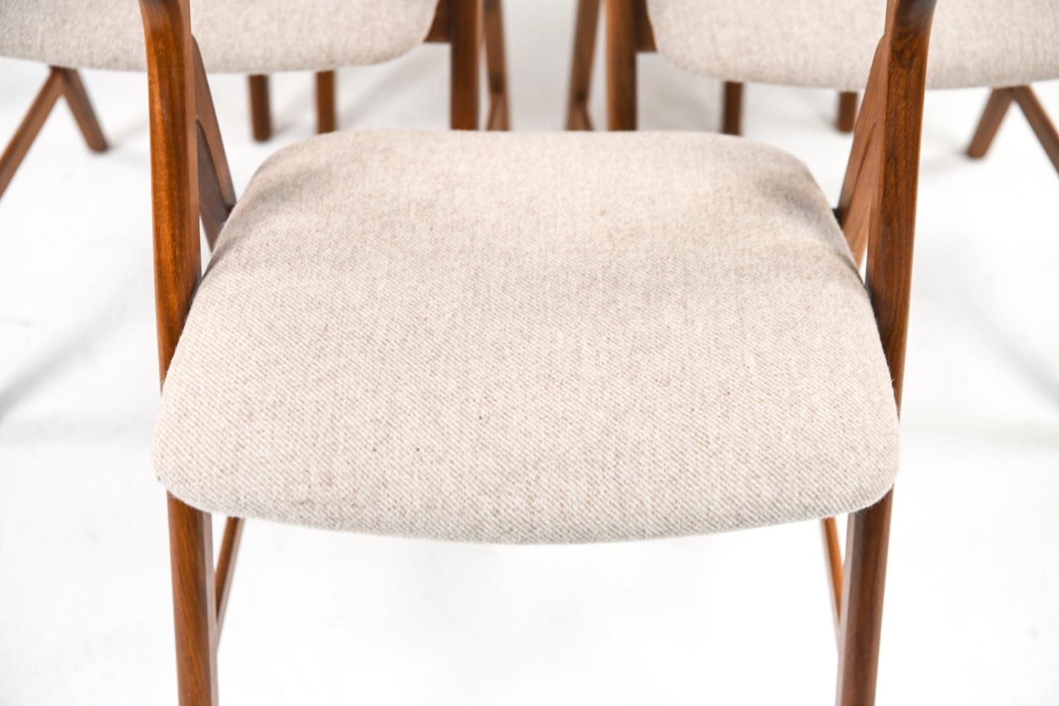 Set of 6 TH. Harlev Model 205 Side Chairs for Farstrup In Good Condition In Norwalk, CT