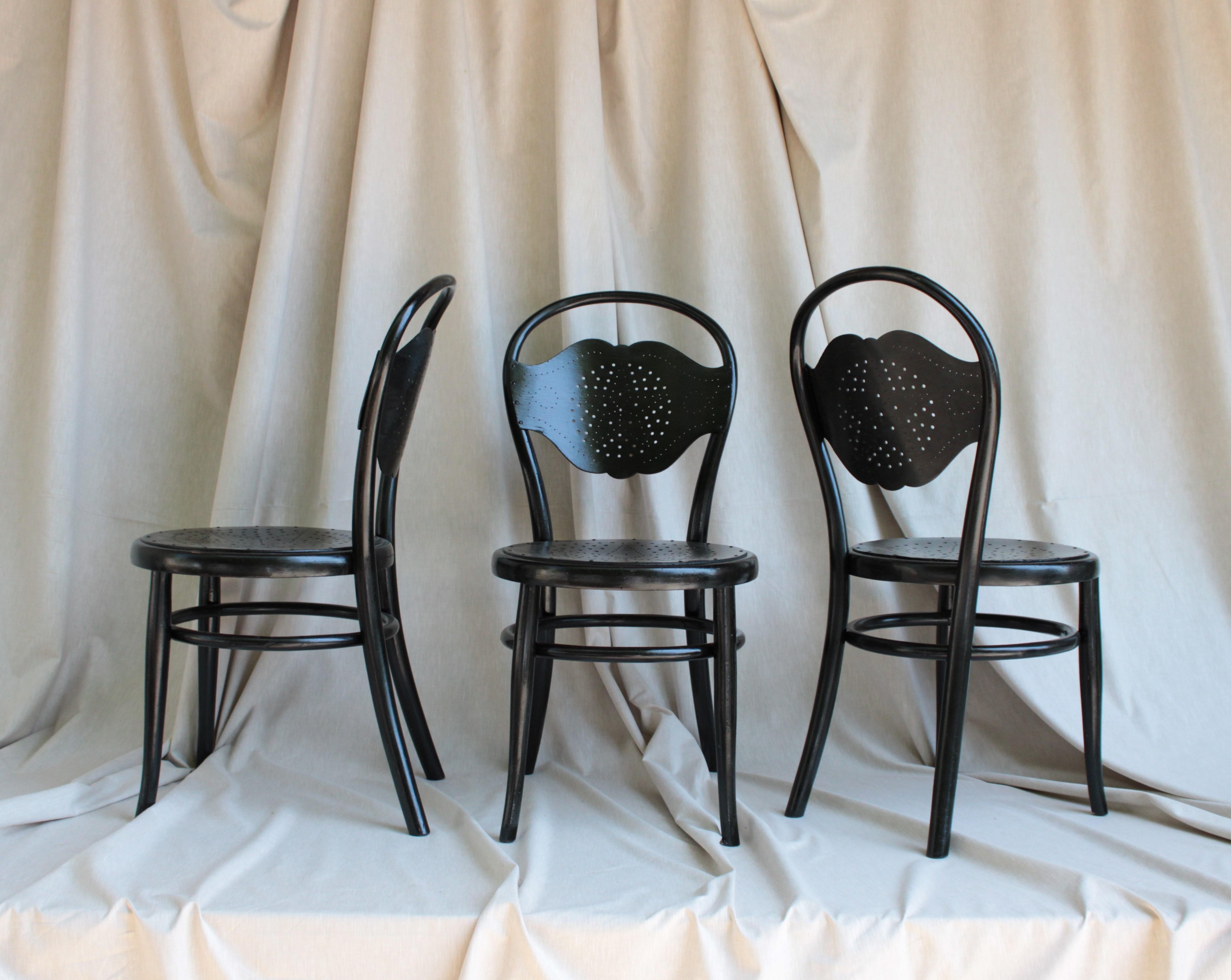 Modern Set of 6 Thonne Chairs, Lacquered in Black