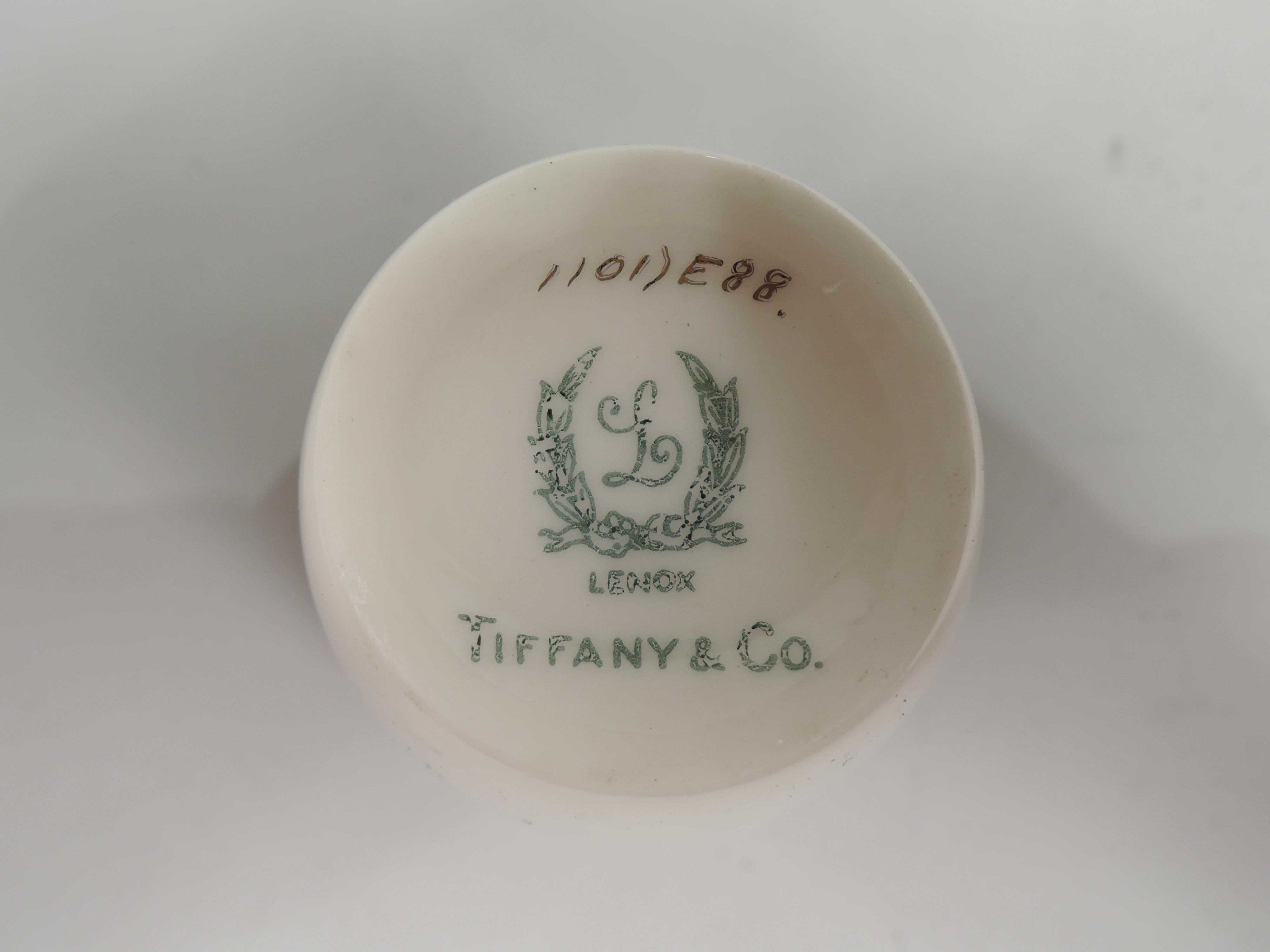 20th Century Set of 6 Tiffany Edwardian Regency Demitasse Holders & Lenox Liners For Sale