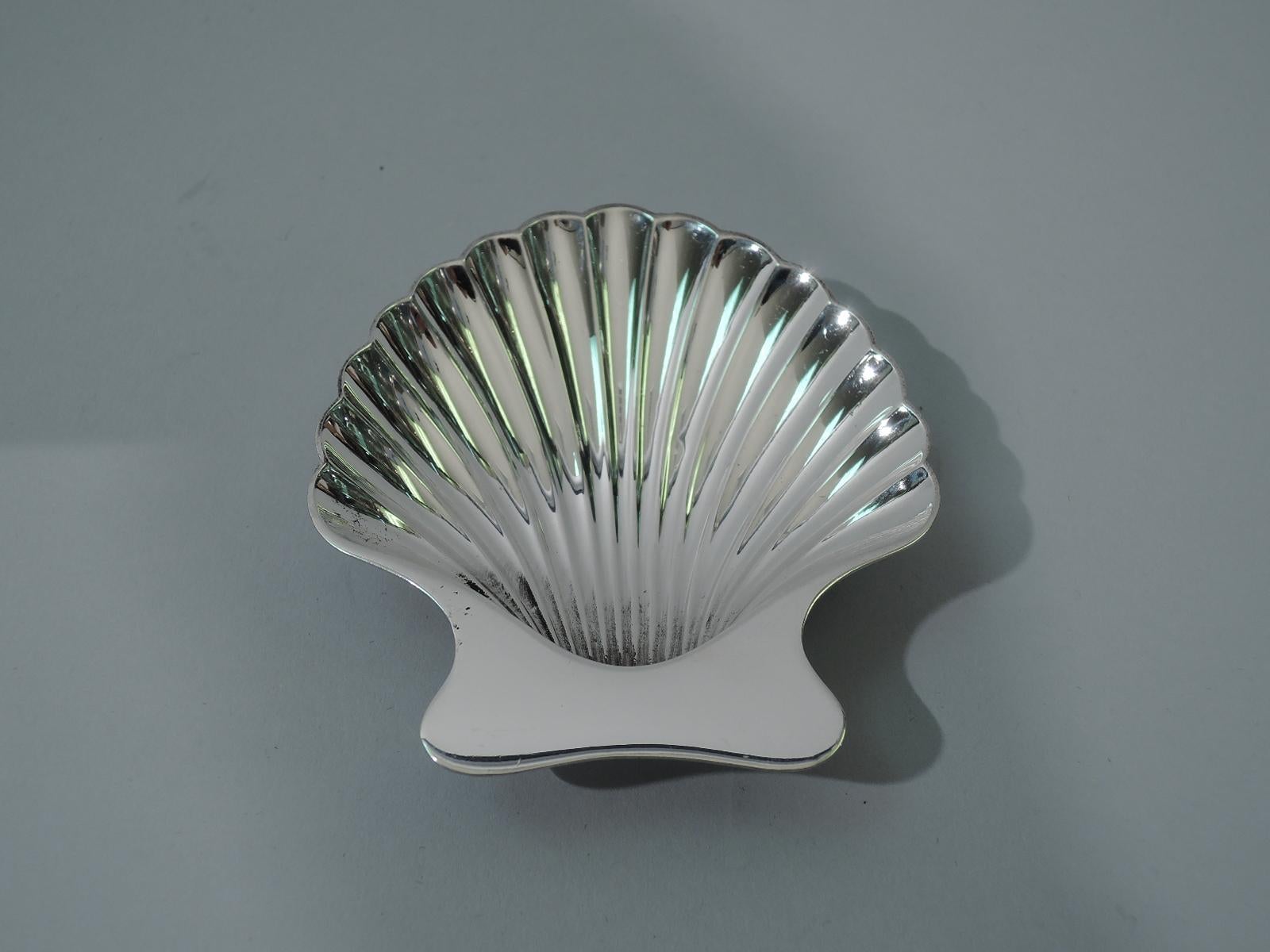 Mid-Century Modern Set of 6 Tiffany Modern Sterling Silver Scallop Shell Nut Dishes