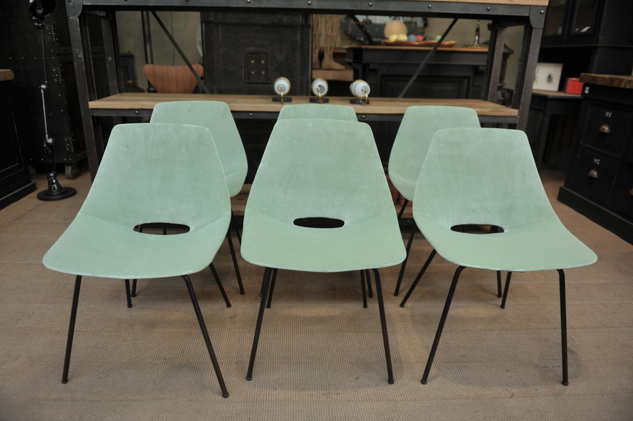 Mid-Century Modern Set of 6 Tonneau Chairs by Pierre Guariche for Steiner, 1954 For Sale