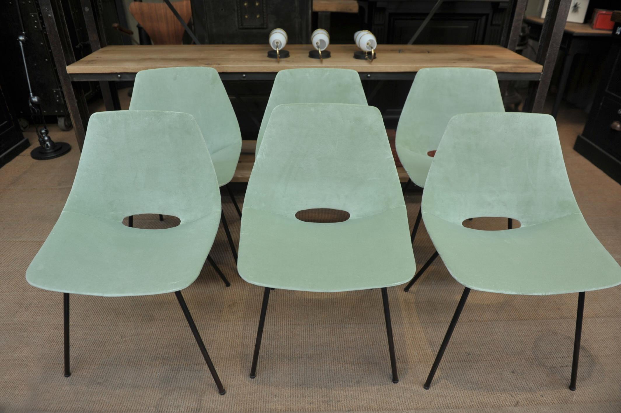 Velvet Set of 6 Tonneau Chairs by Pierre Guariche for Steiner, 1954 For Sale