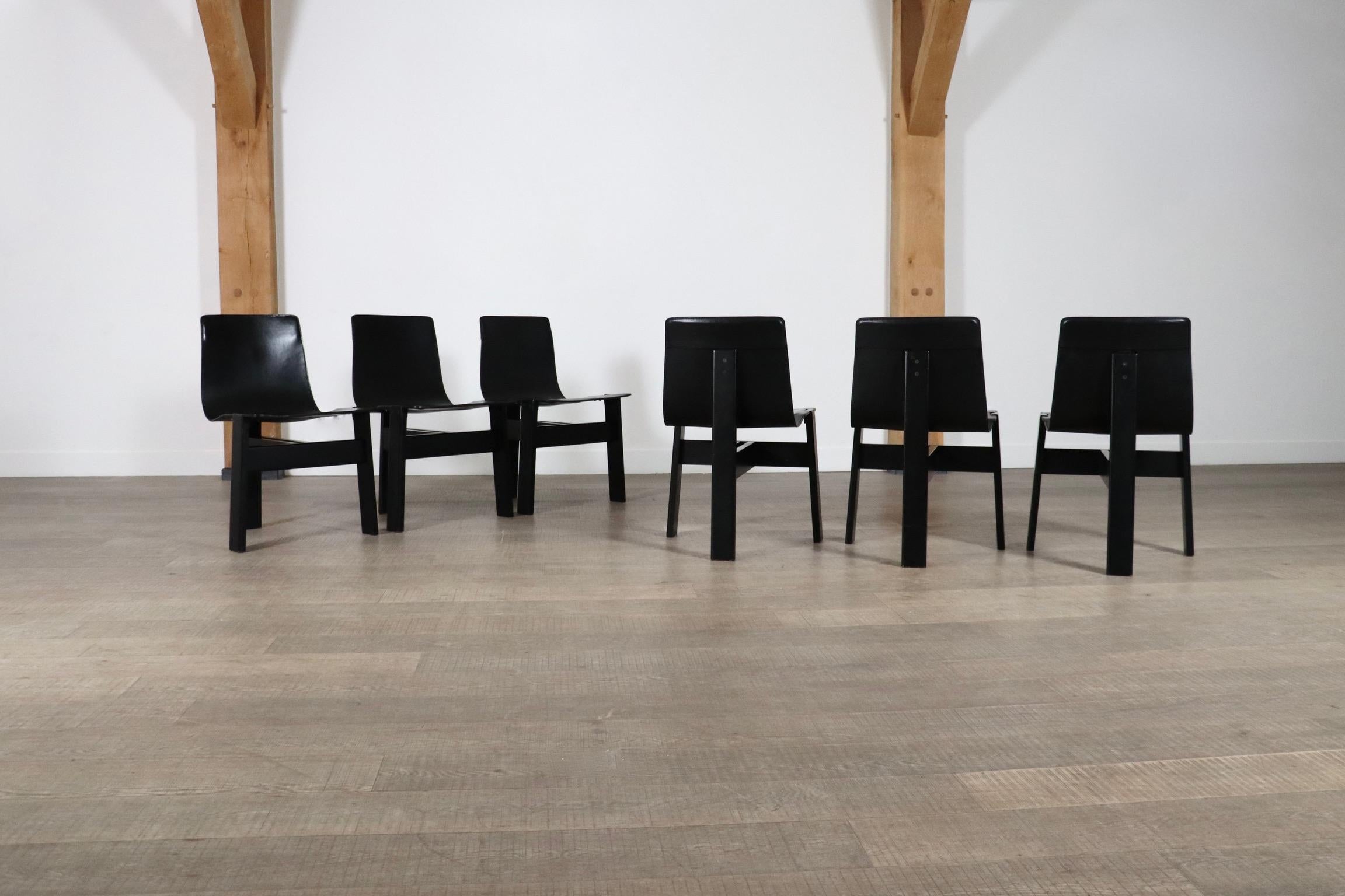 Set of 6 ‘Tre 3’ chairs in black leather, Angelo Mangiarotti for Skipper, 1970s 6