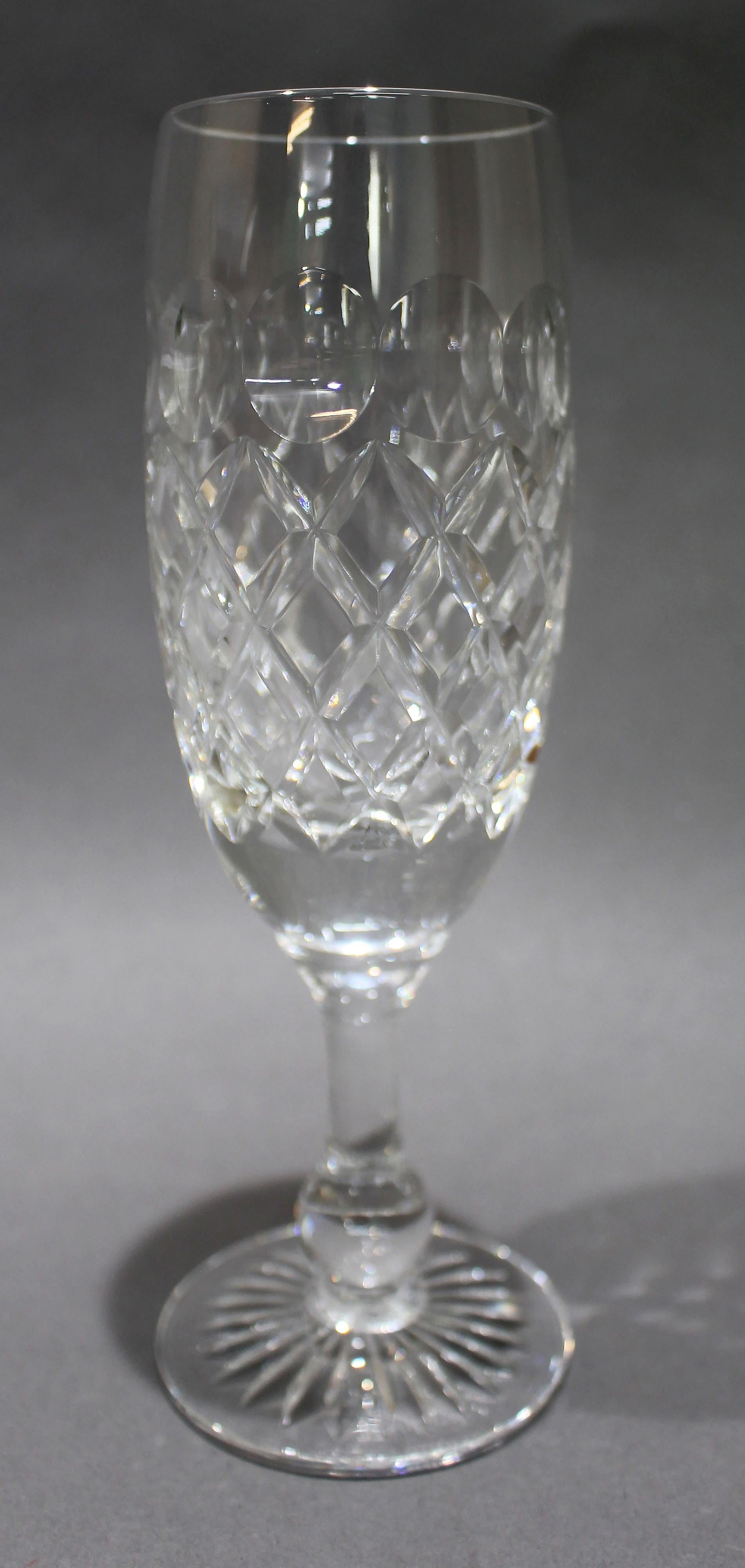 Set of 6 Tudor crystal Burleigh cut flutes

Measures: Width: 6 cm

Height: 19 cm

Offered for sale a lovely quality set of six fine English cut glass crystal.

Made by Tudor Crystal, Stourbridge.

Traditionally hand made glass with Fine