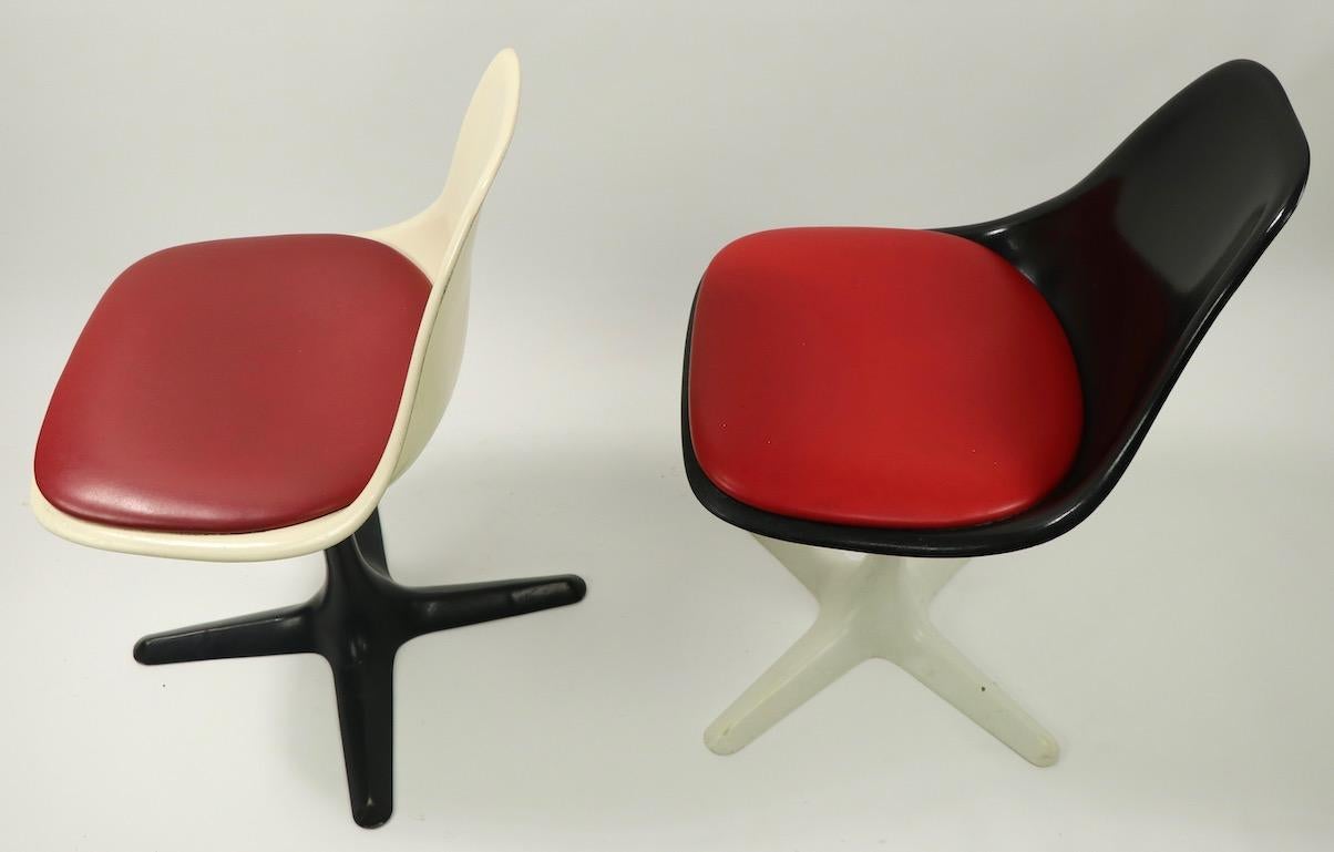 Mid-Century Modern Set of 6 Tulip Chairs by Burke