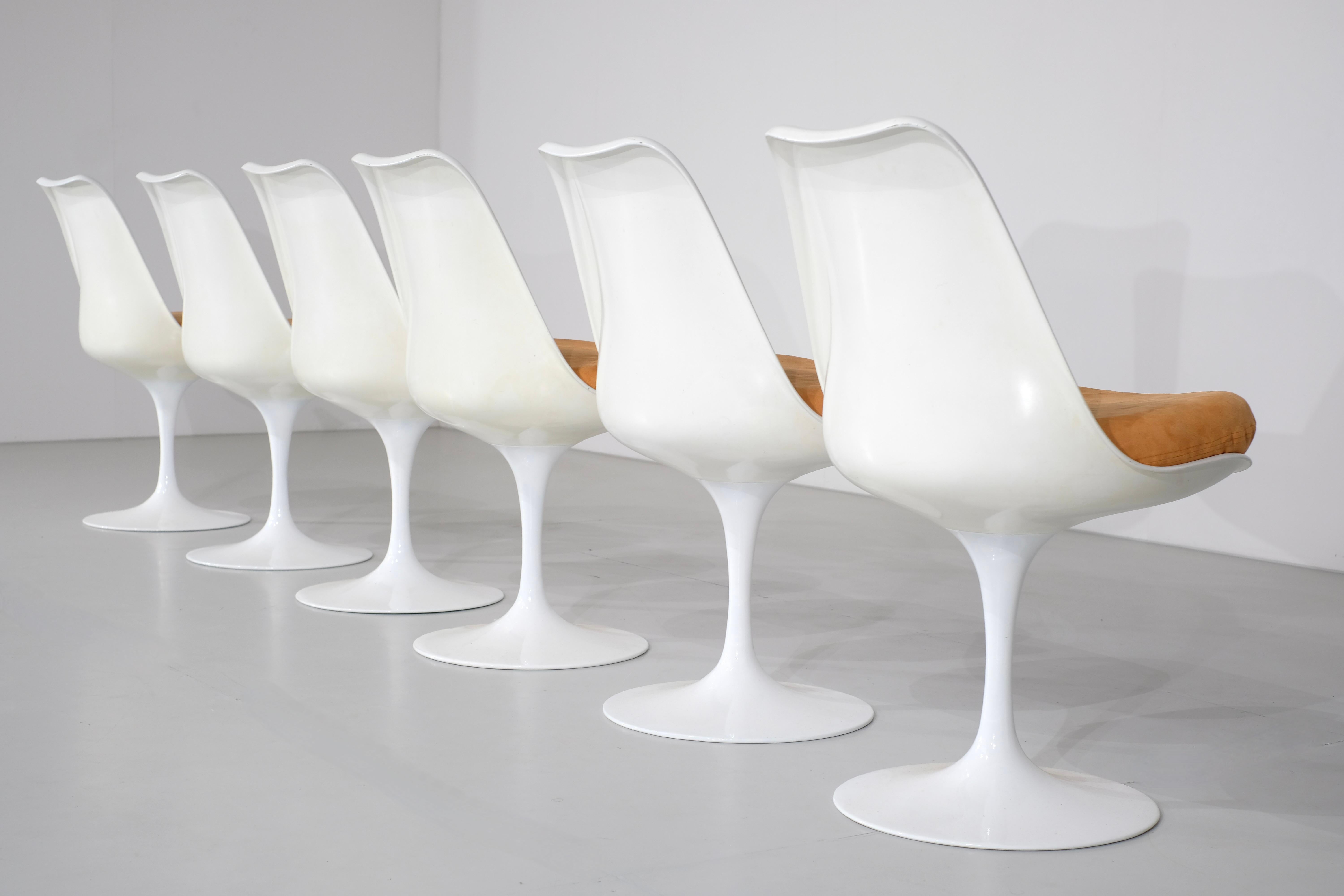20ième siècle Ensemble de 6 chaises Tulip par Eero Saarinen pour Knoll International - 1981 en vente