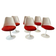 Set of 6 Tulip Chairs by Eero Saarinen produced by Knoll International ca. 1970