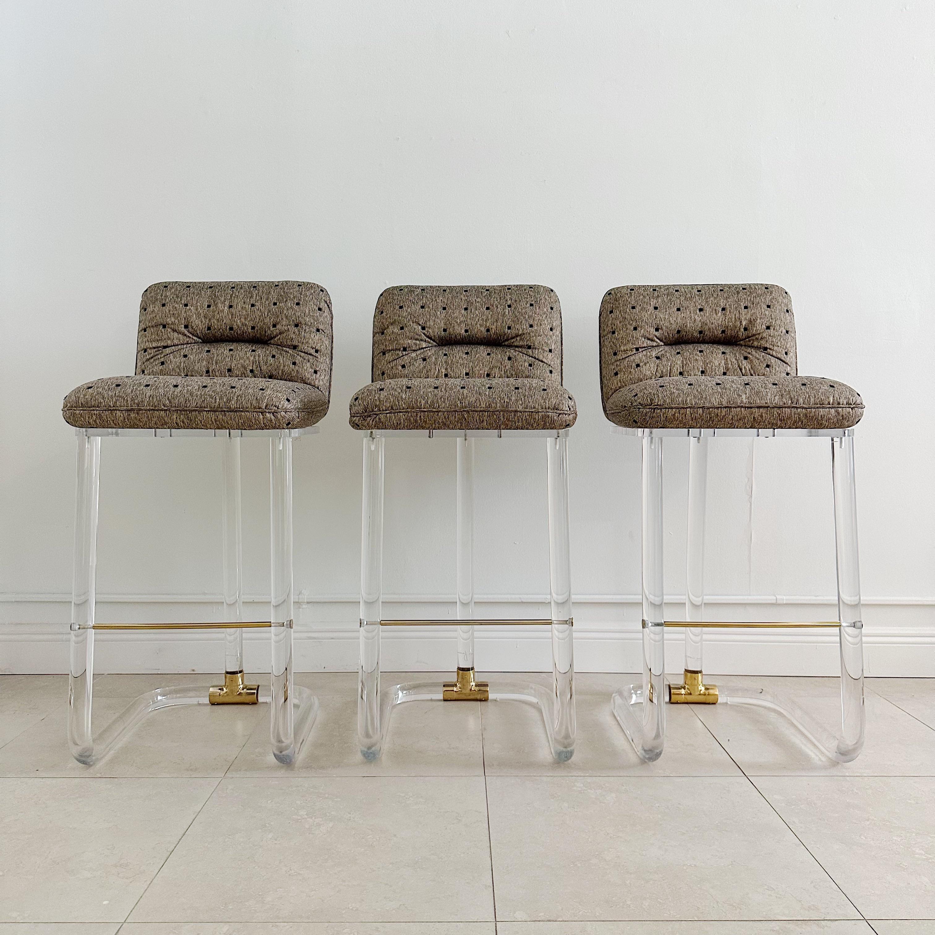 Mid-Century Modern Set of 6 Upholstered Swivel Bar Stools by Lion in Frost Signed Lucite and Brass