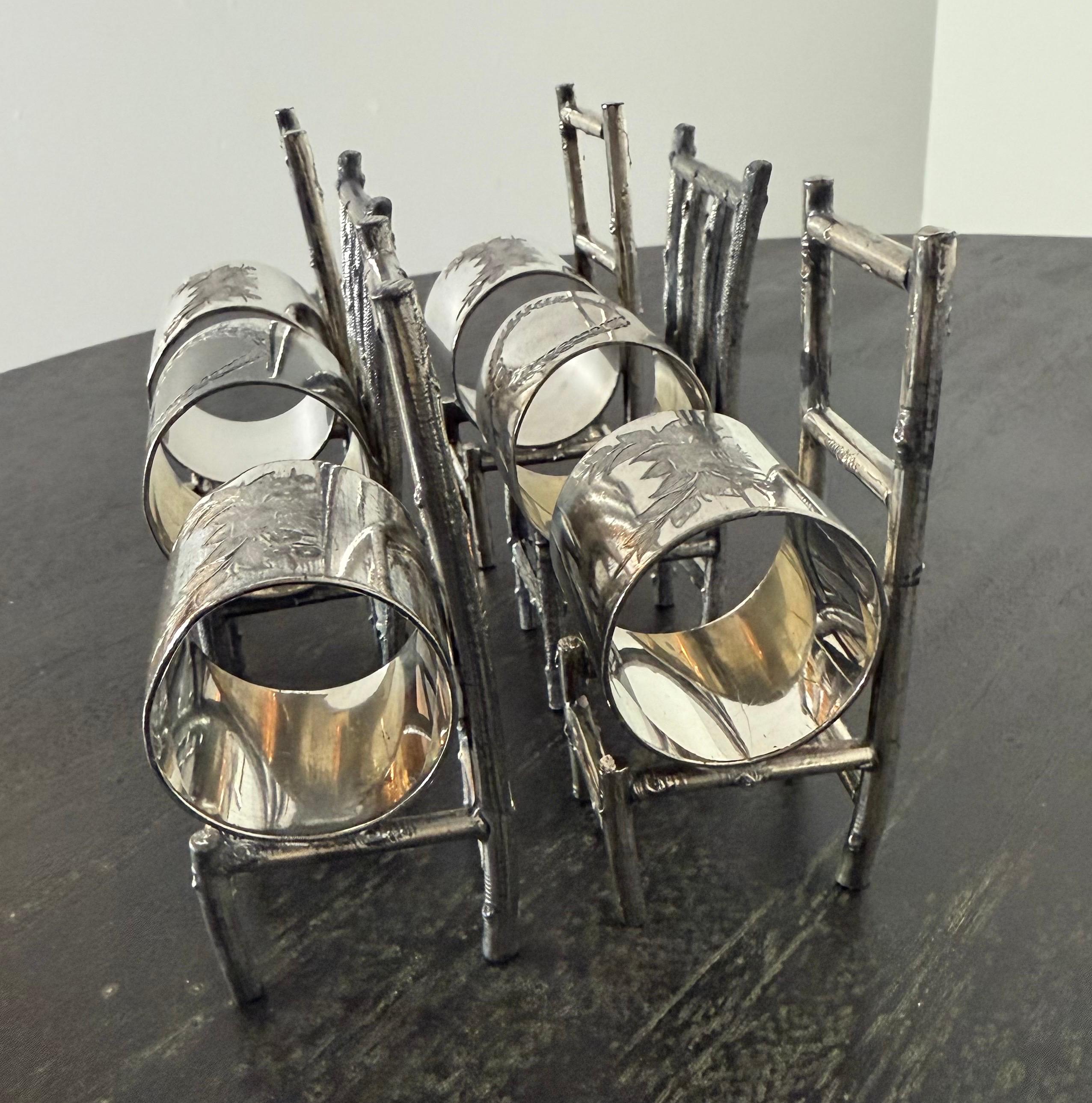 Set of (6) Victorian Napkin Rings In Distressed Condition For Sale In Los Angeles, CA