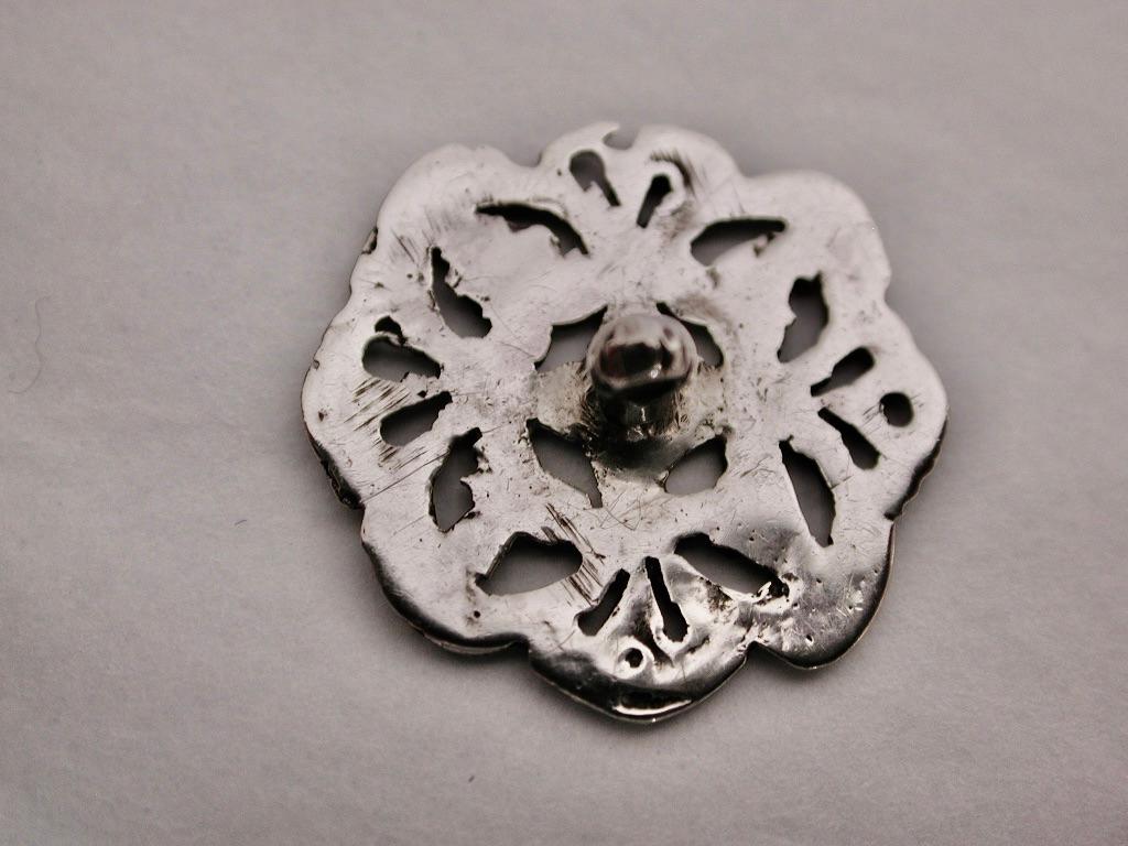 Set di 6 bottoni d'argento vittoriani in un astuccio di pelle rivestito Londra 1896 in vendita 2