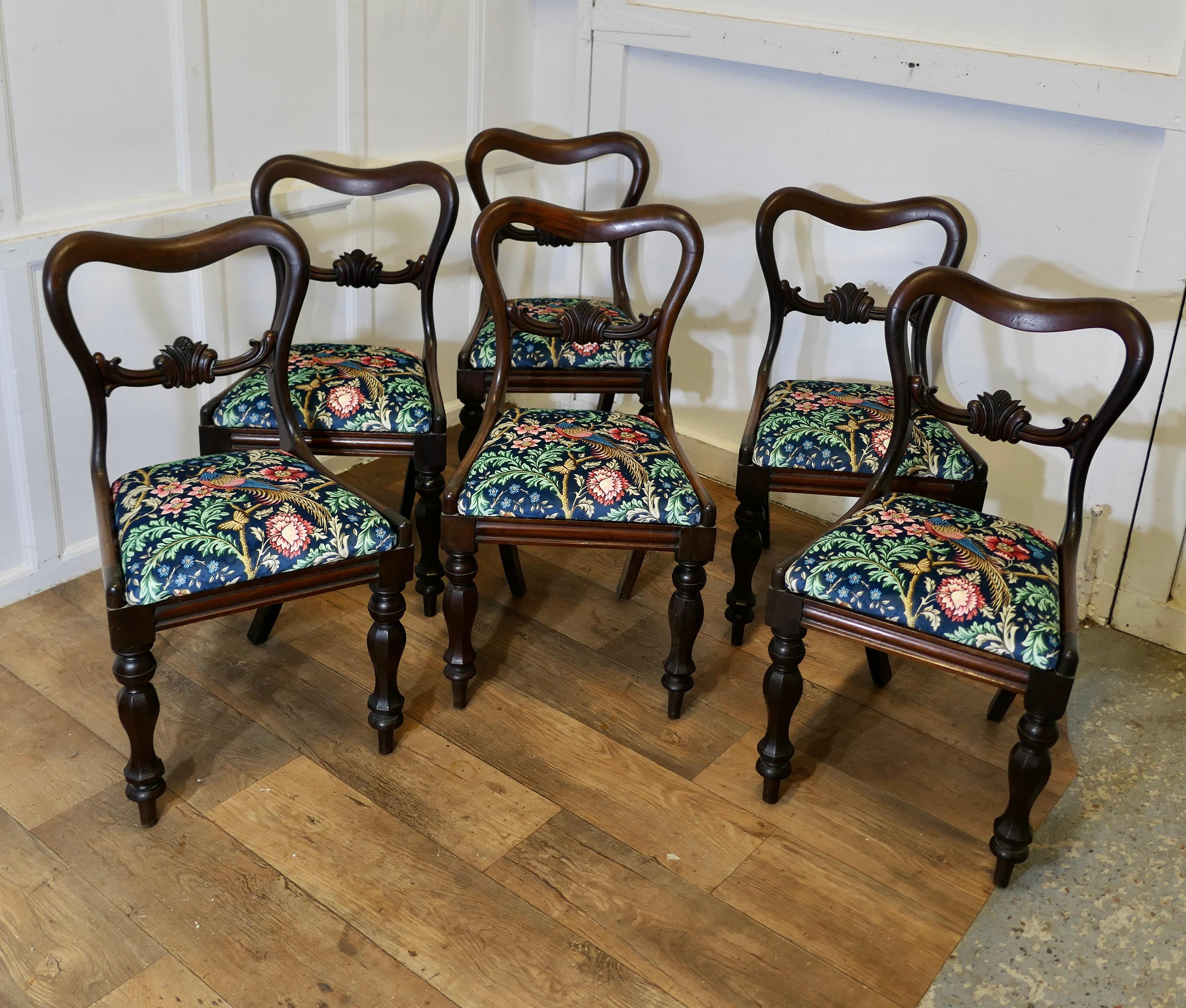 Set of 6 Victorian Upholstered Dining Chairs  A superb quality set of chairs For Sale 3