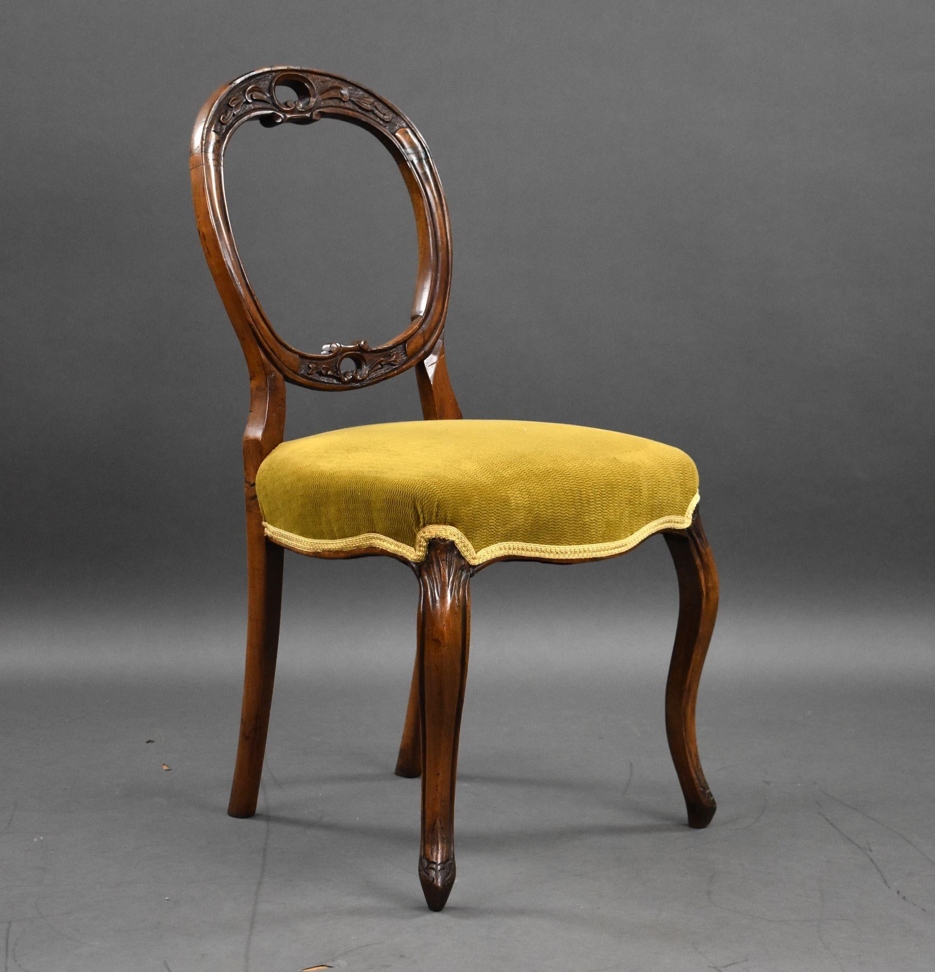 For sale is a set of 6 Victorian walnut dining chairs, having balloon backs, overstuffed seats and cabriole legs, the chairs are in good condition, showing minor wear commensurate with age and use, but remain structurally sound. The seats would