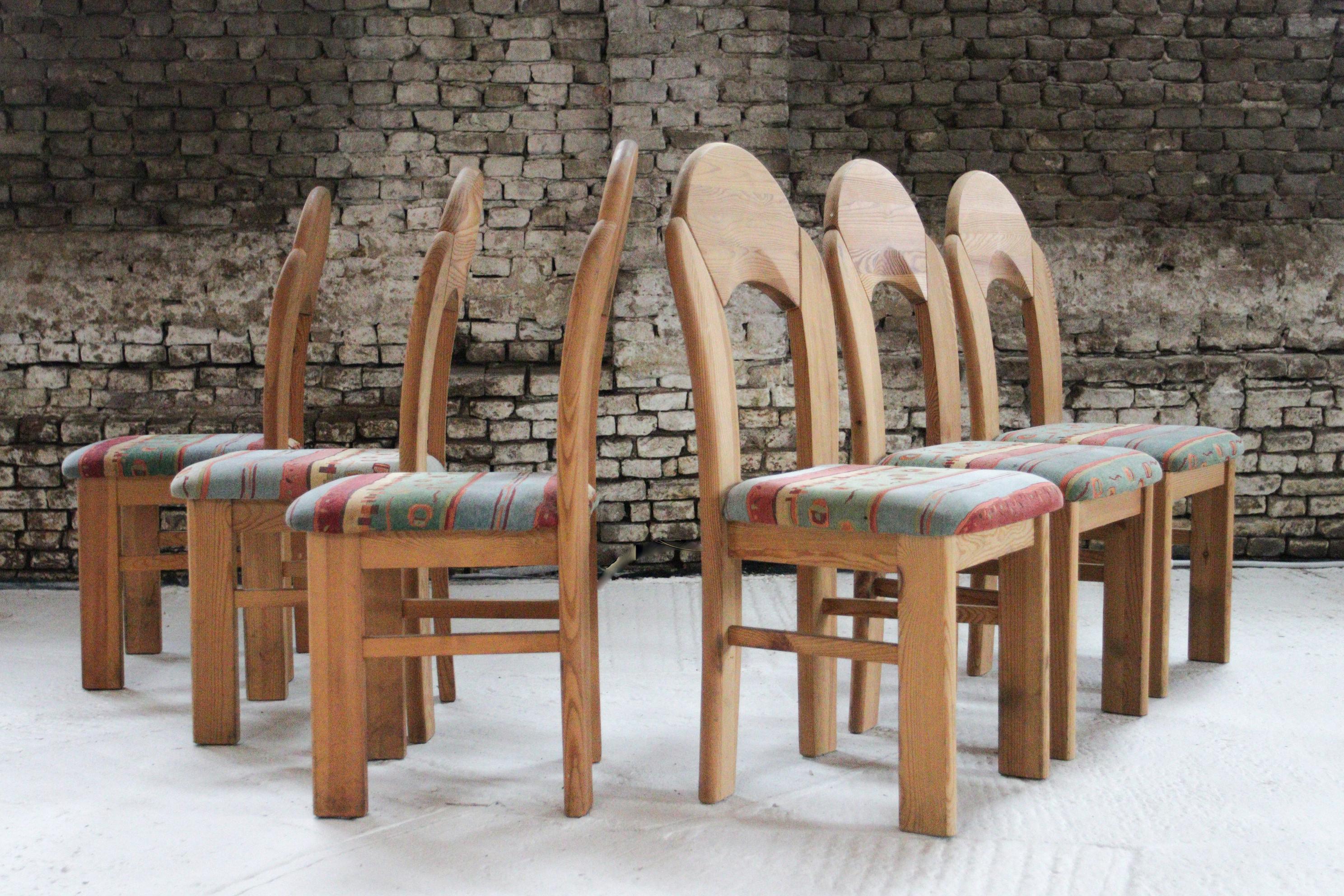 Set of 6 Vintage 1980s Pine Chairs – Customizable Upholstery  1