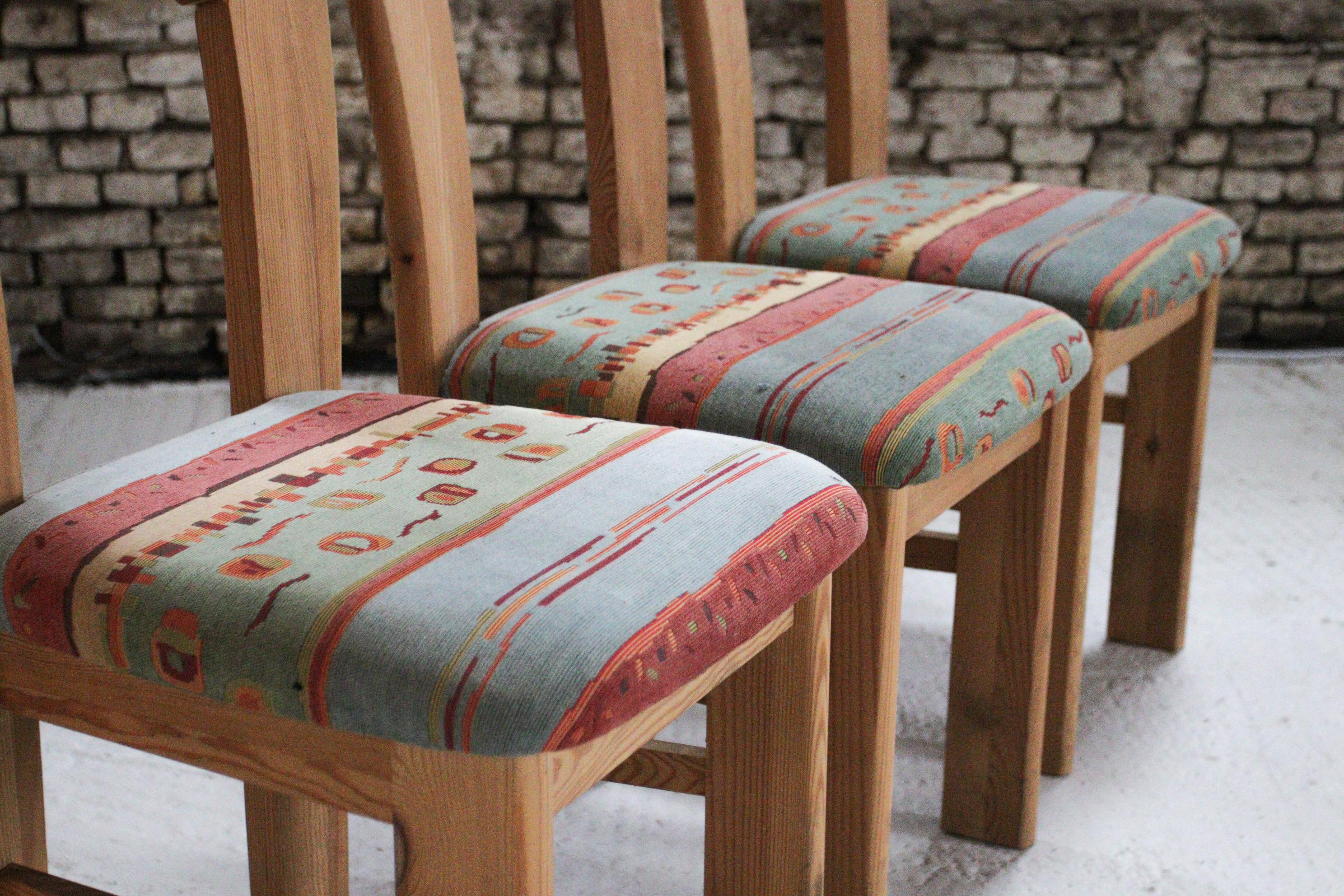 Set of 6 Vintage 1980s Pine Chairs – Customizable Upholstery  2
