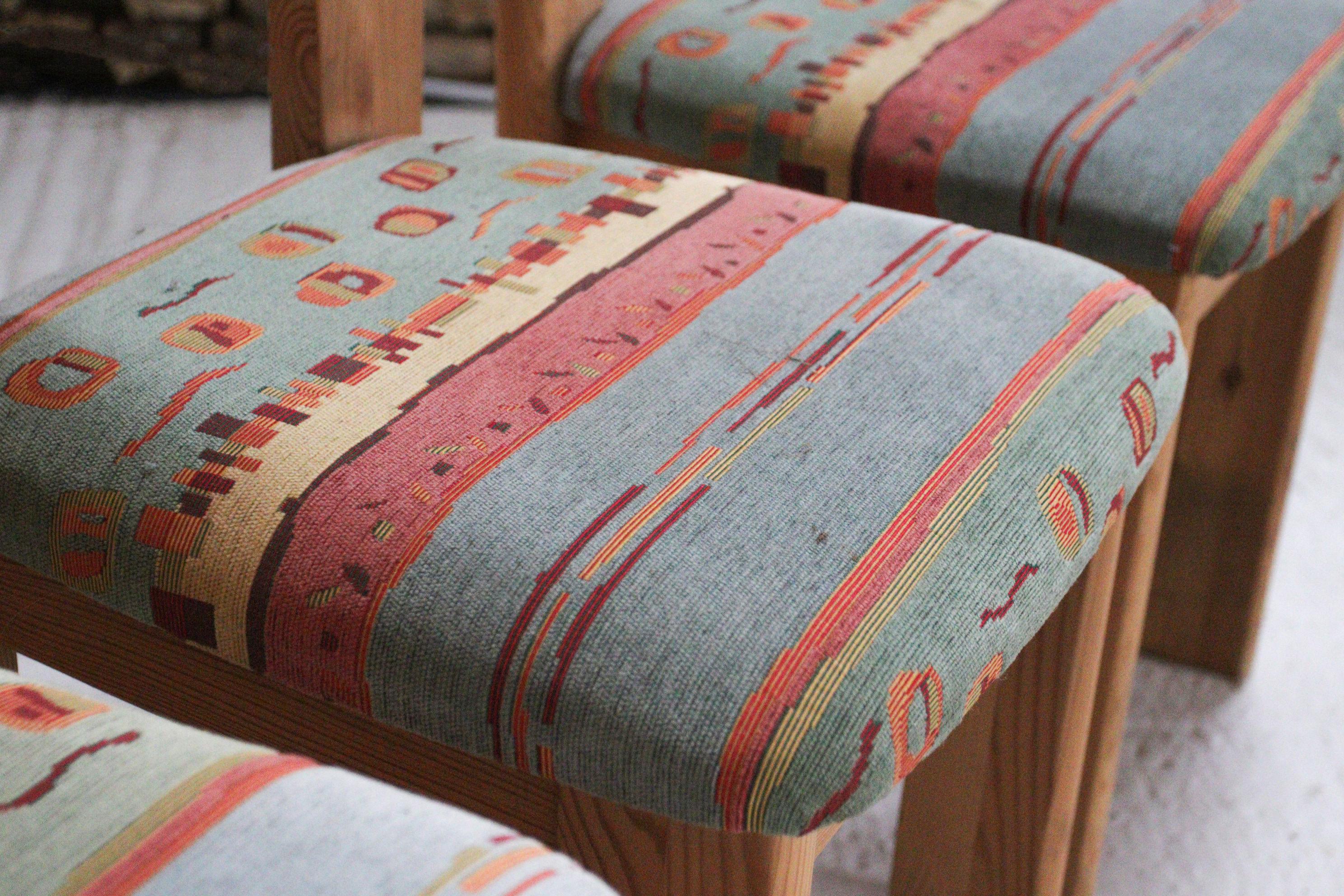 Set of 6 Vintage 1980s Pine Chairs – Customizable Upholstery  3