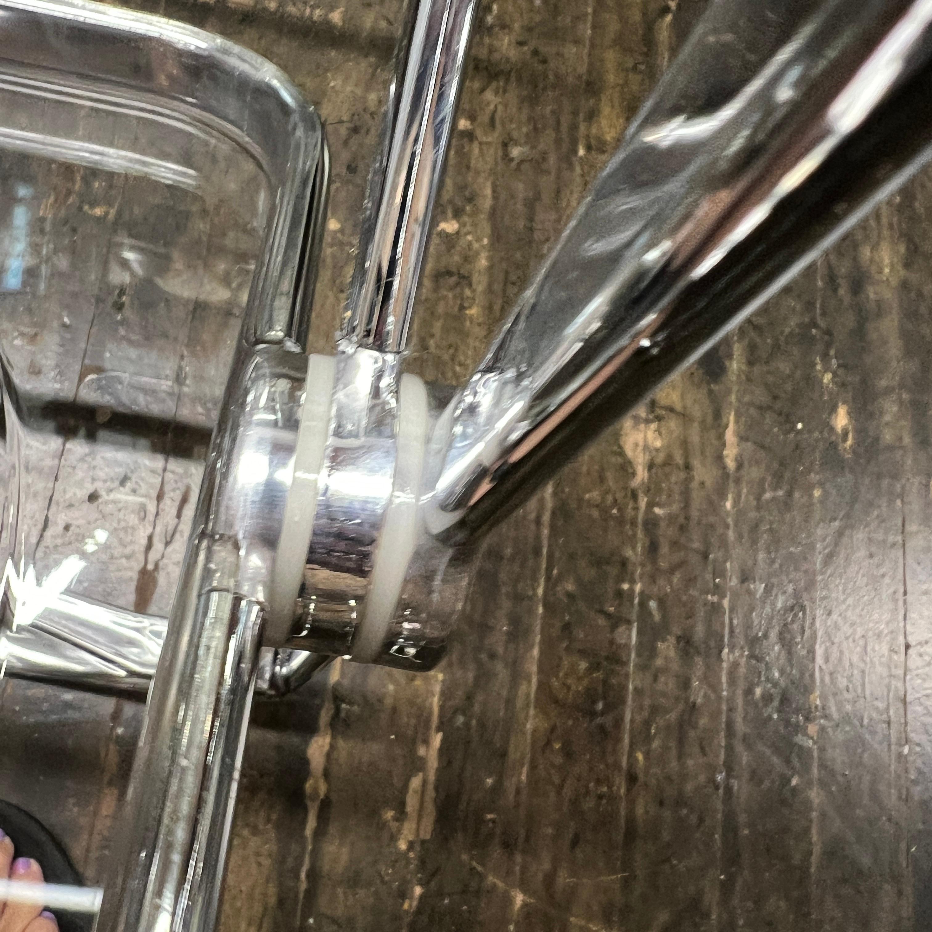 Set di 6 sedie vintage in lucite trasparente e cromo di Castelli in vendita 1