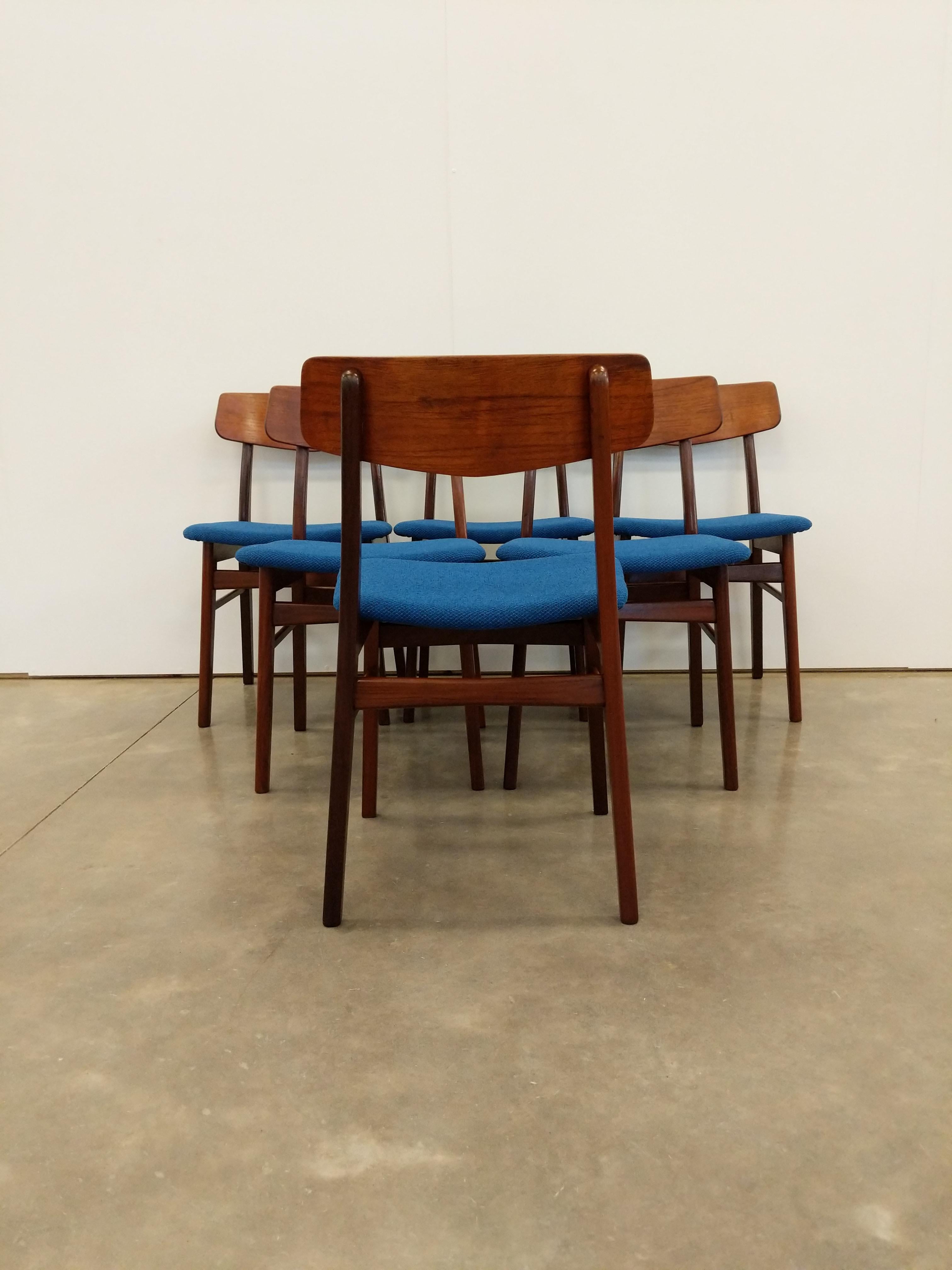Scandinave moderne Ensemble de 6 chaises de salle à manger danoises vintage, mi-siècle moderne en vente
