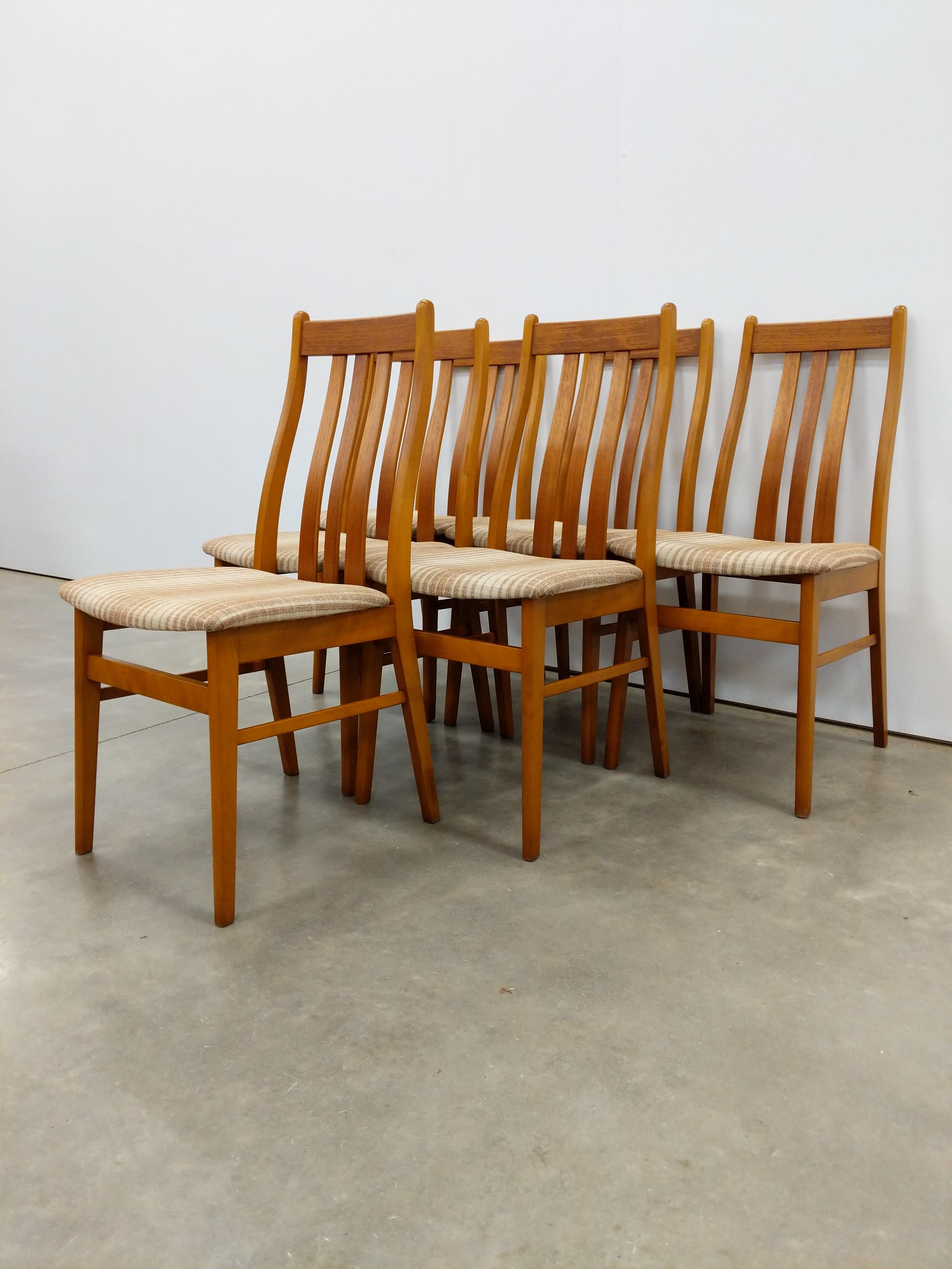 20ième siècle Ensemble de 6 chaises de salle à manger danoises modernes vintage par Farstrup en vente
