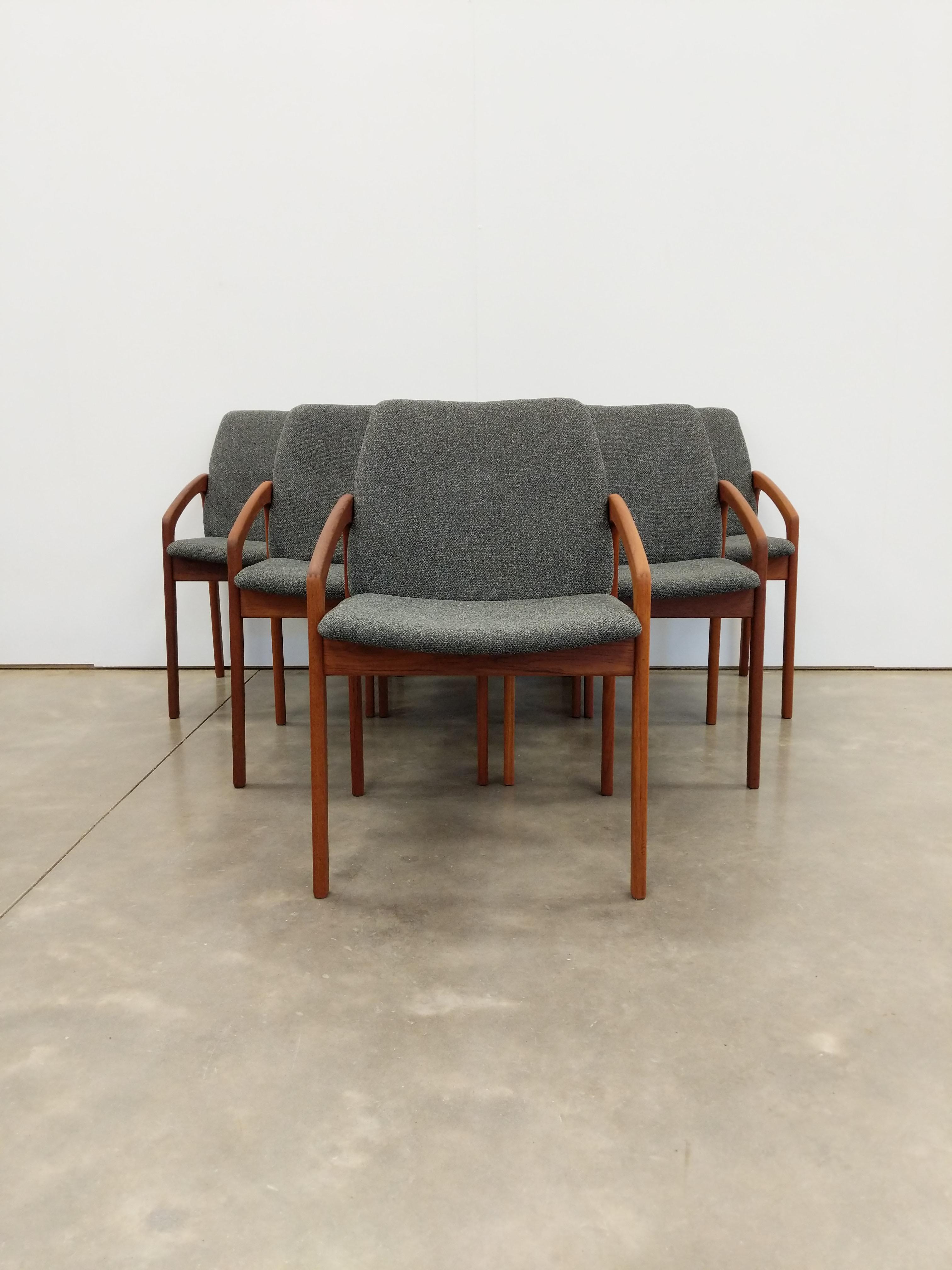 20th Century Set of 6 Vintage Danish Modern Teak Chairs by Henning Kjaernulf