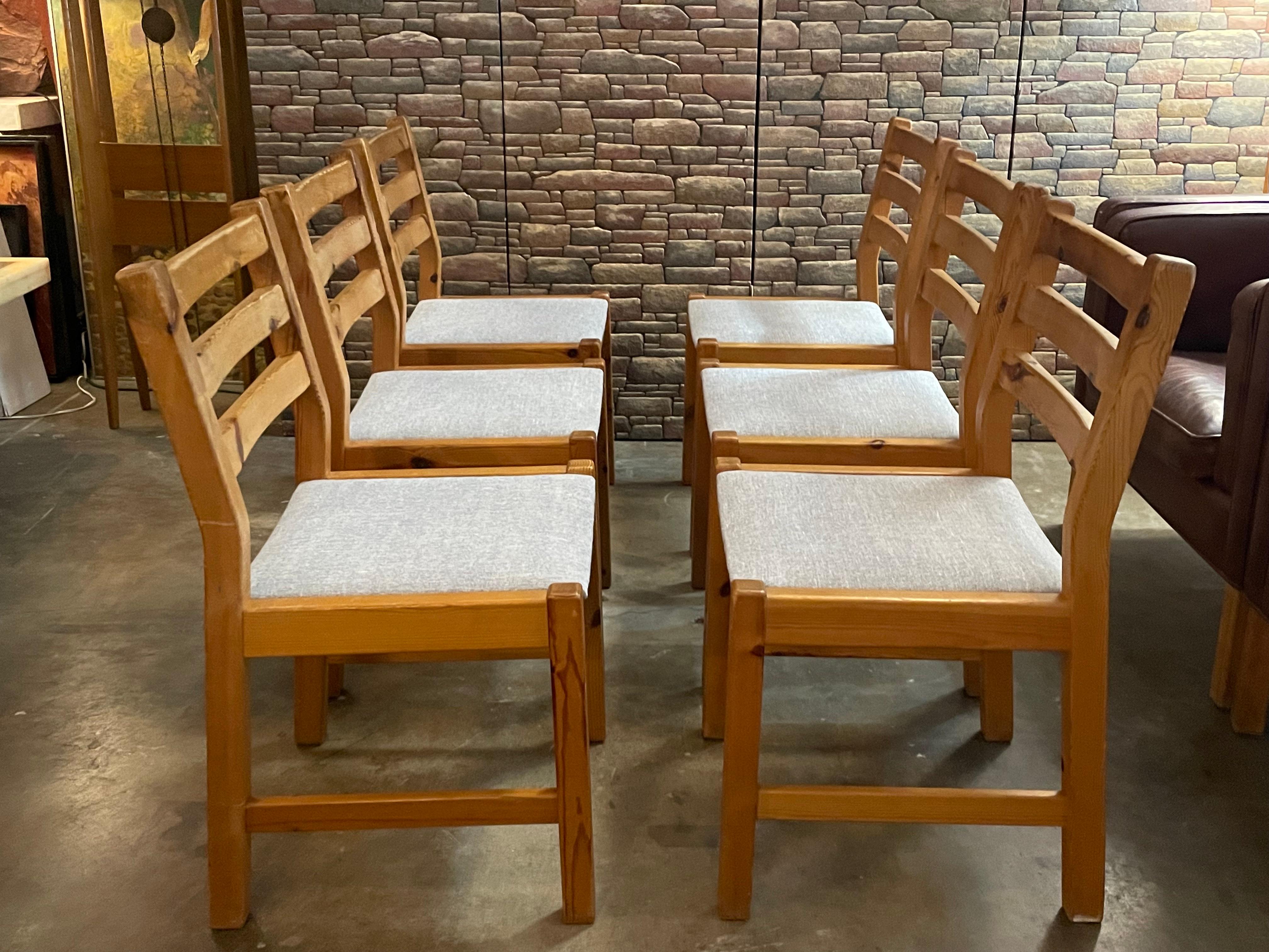 Set of 6 Vintage Danish Pine Dining Chairs For Sale 1