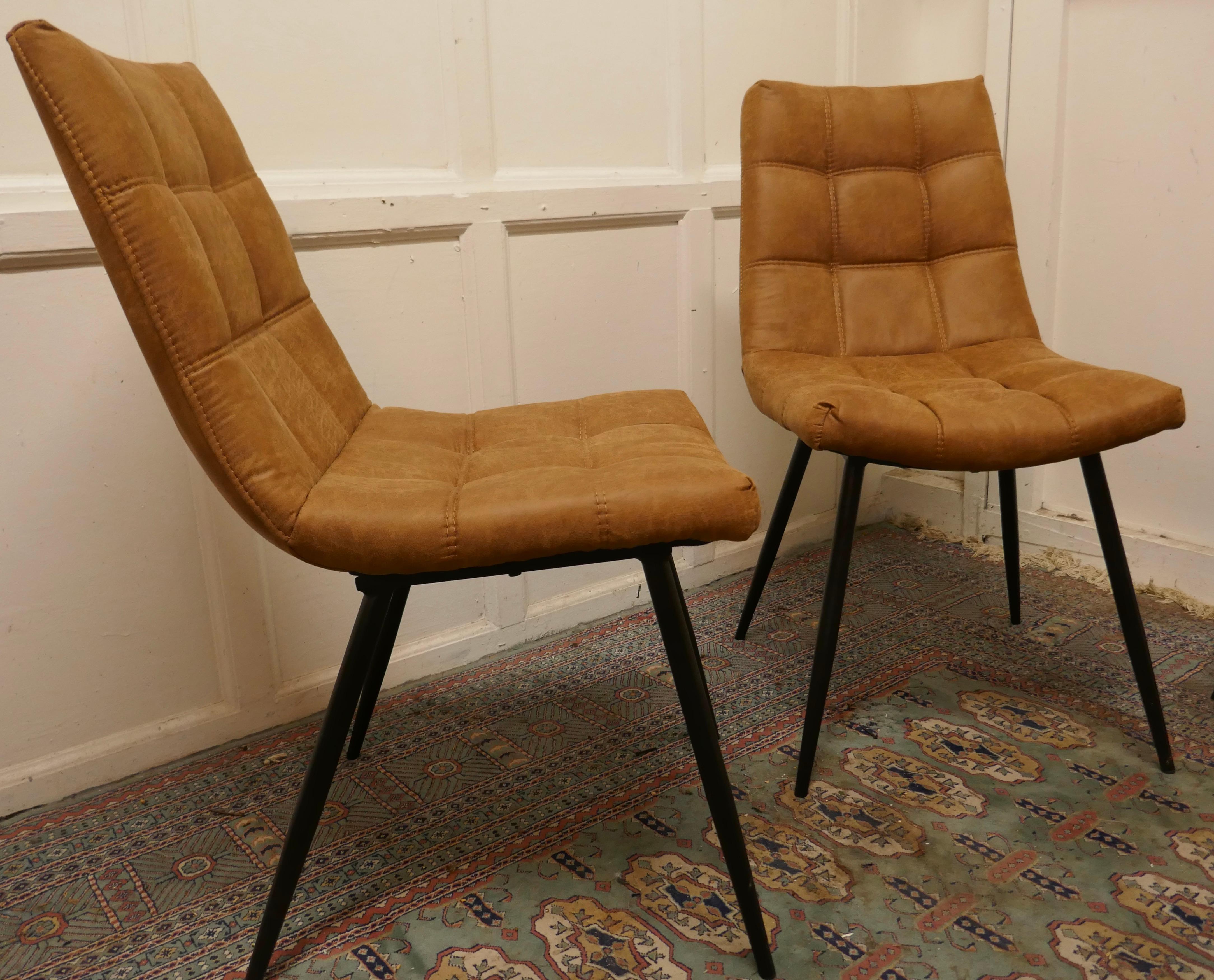 Set of 6 Mid Century Dining Chairs Upholstered in Suede  In Good Condition In Chillerton, Isle of Wight