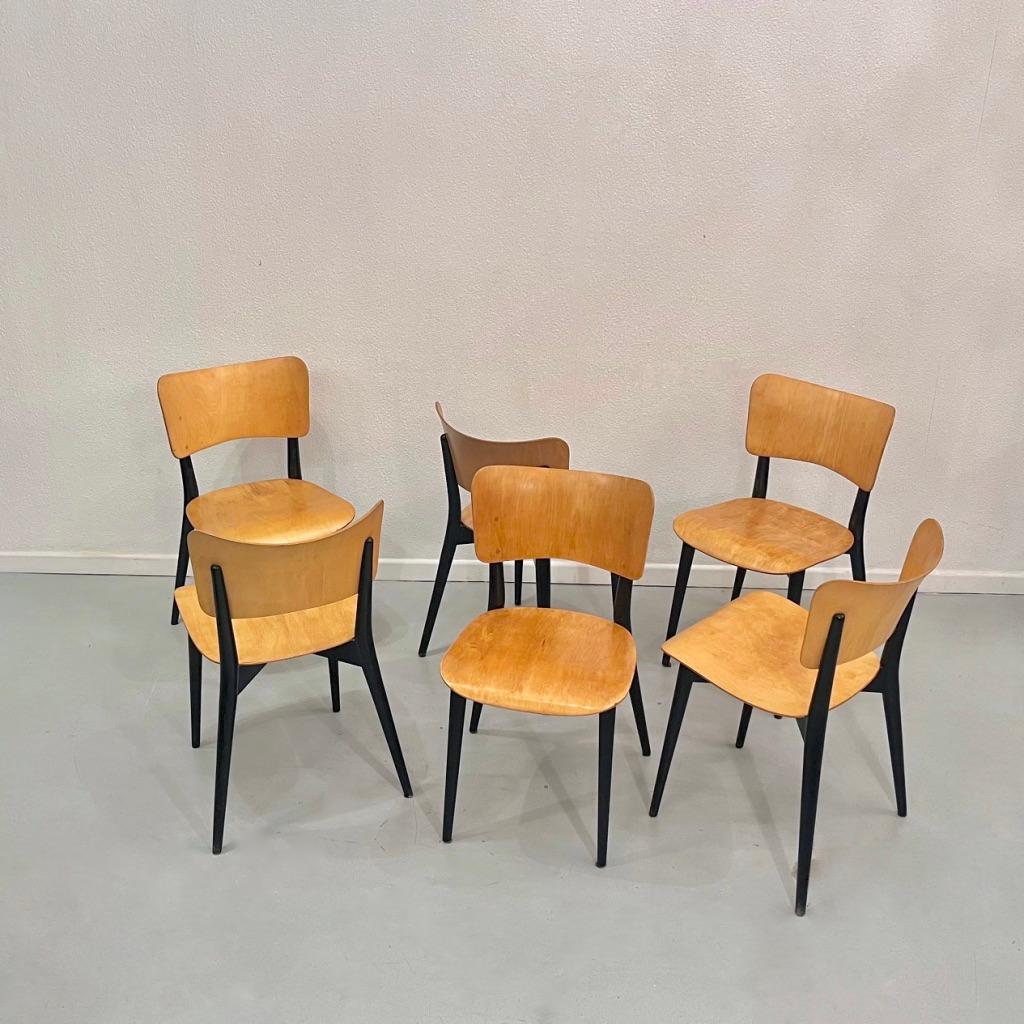 Swiss Set of 6 vintage dining chairs by Max Bill, Horgen Glarus, Switzerland ca. 1950s For Sale