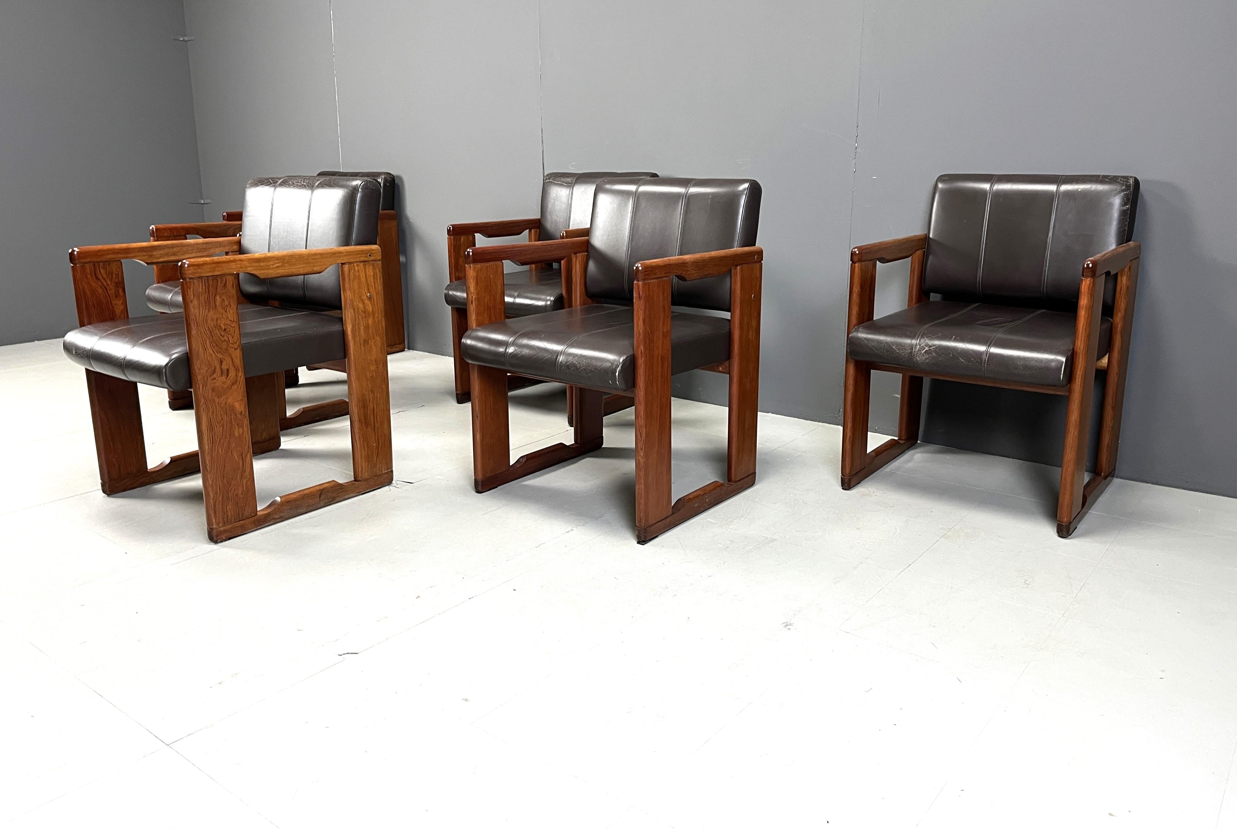 Italiano Set di 6 sedie da pranzo vintage di Tobia & Tobia Scarpa, anni '70 in vendita