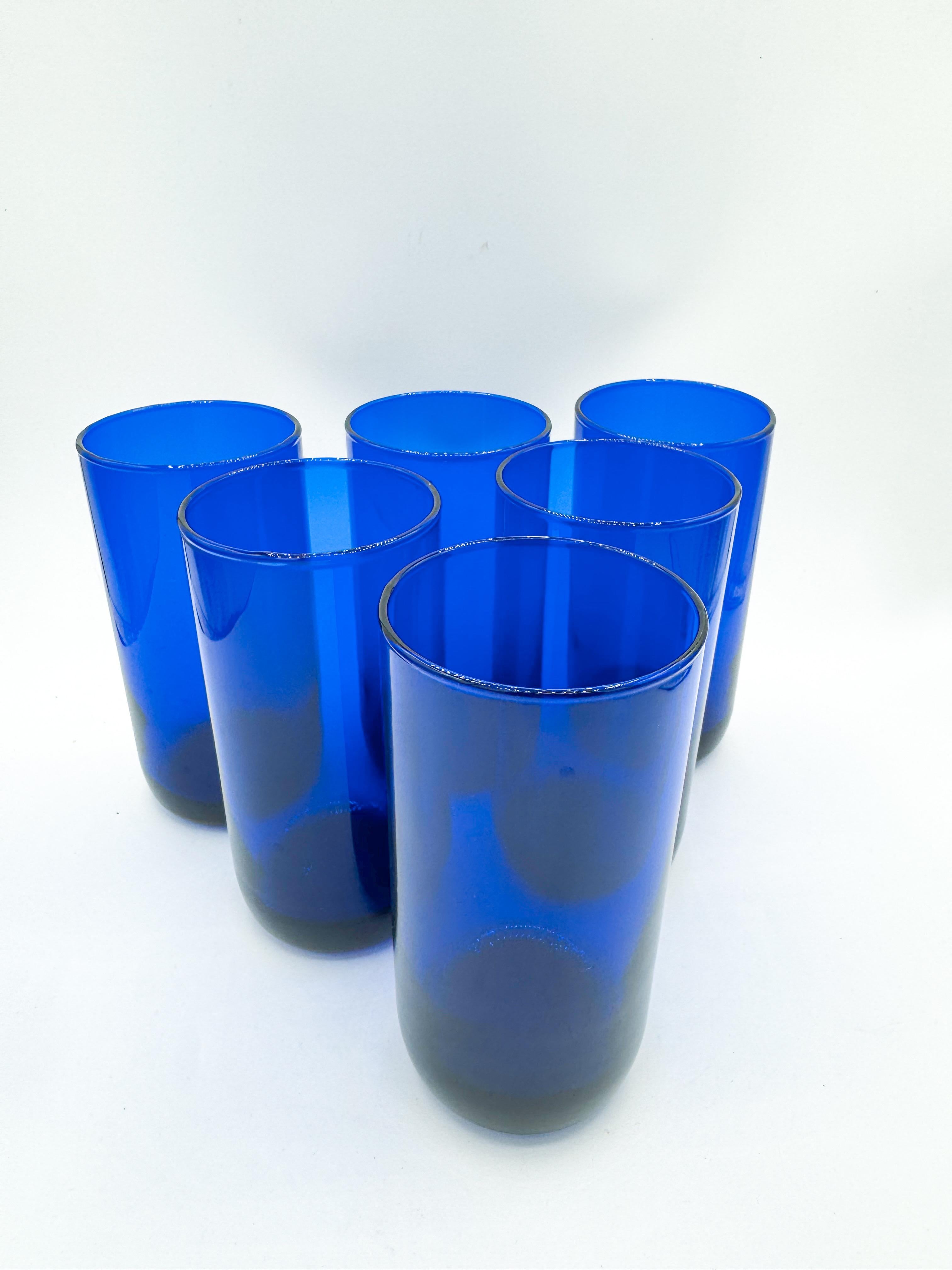 Set of 6 Vintage Drinking Glasses 1980s Cobalt Blue Highball Tumblers In Good Condition In Toronto, CA