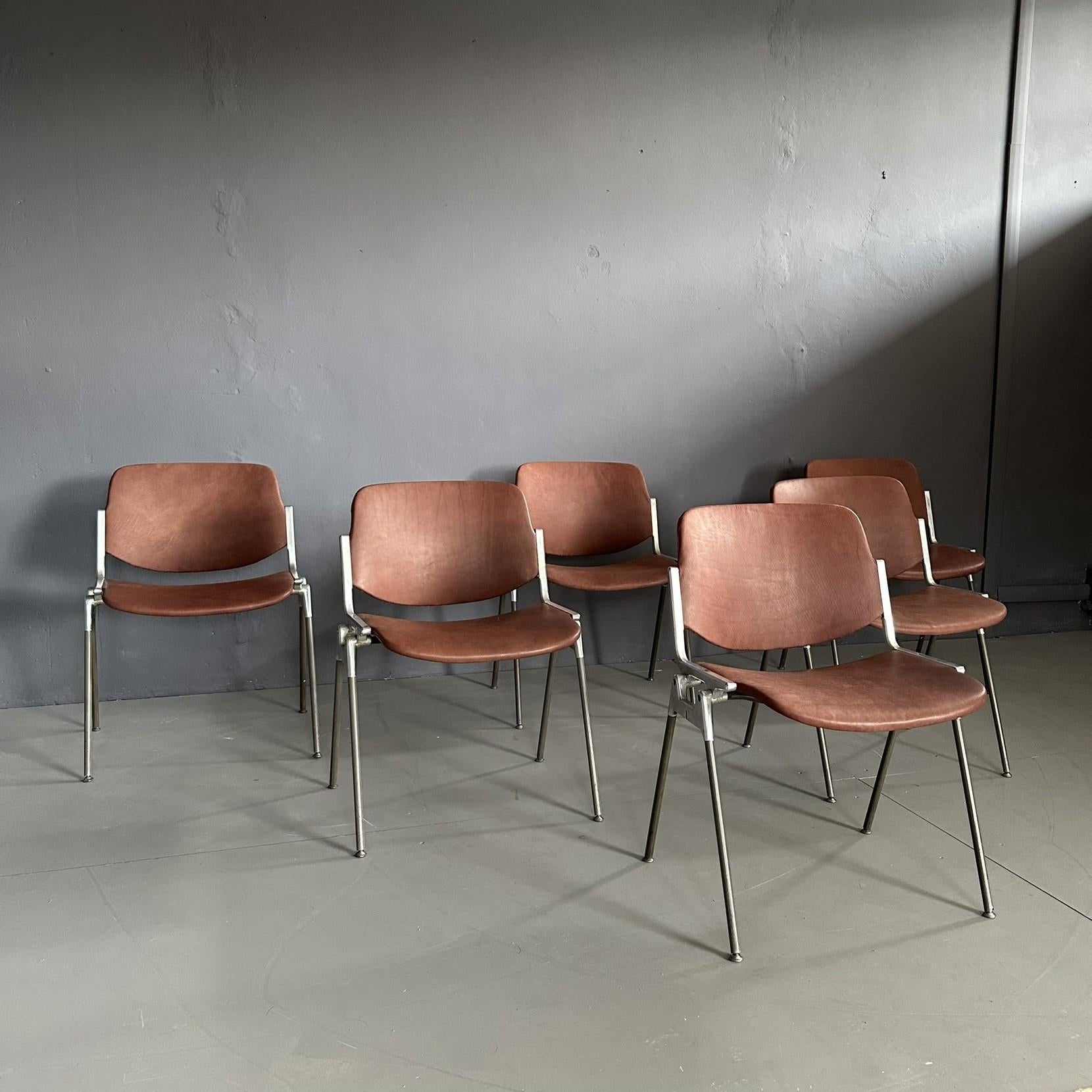 Italian Set of 6 vintage DSC 106 chairs 1970,  by Giancarlo Piretti for Anonima Castelli