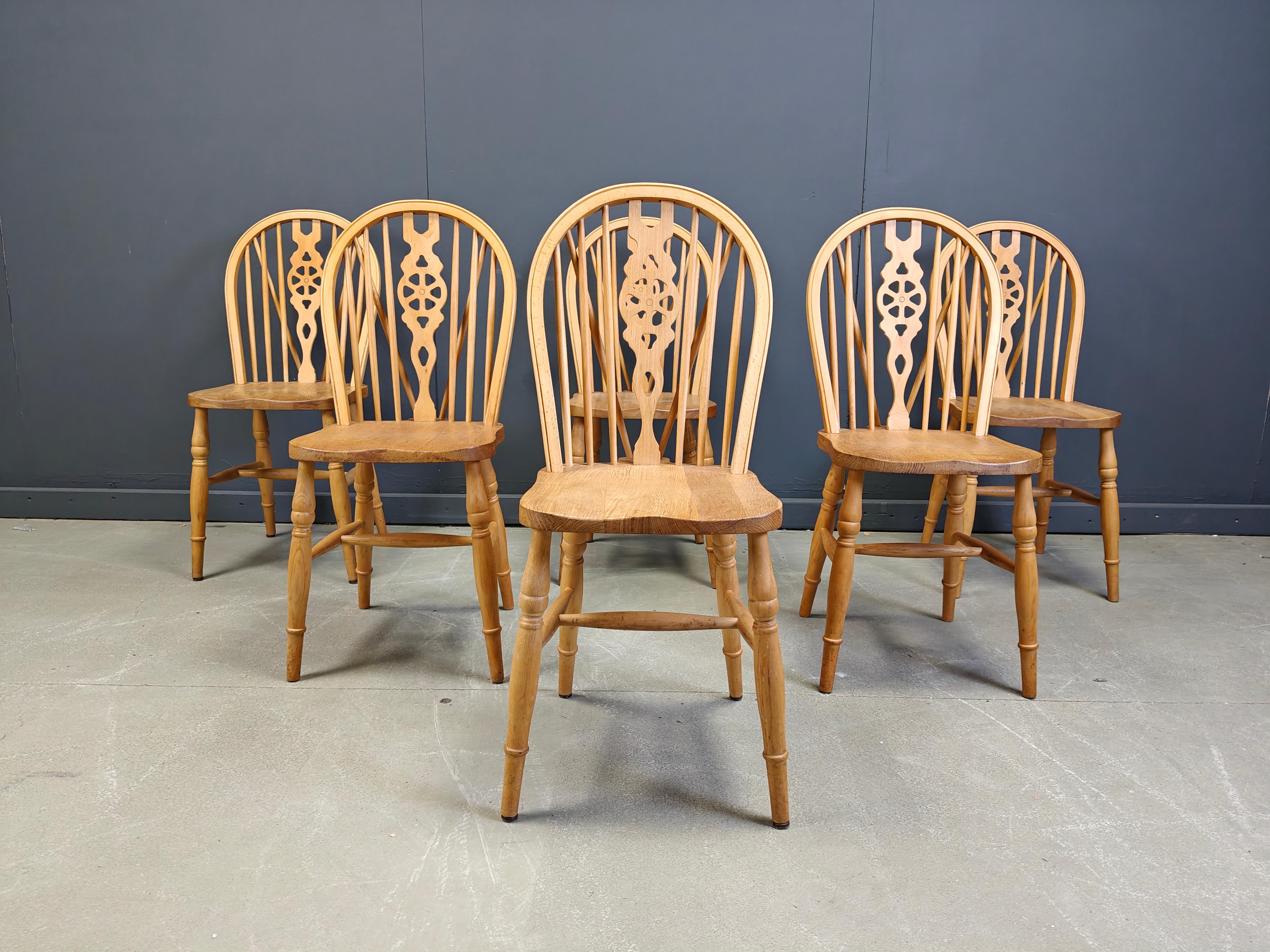 Set di 6 sedie da pranzo vintage di Ercol, anni '50 in vendita 5