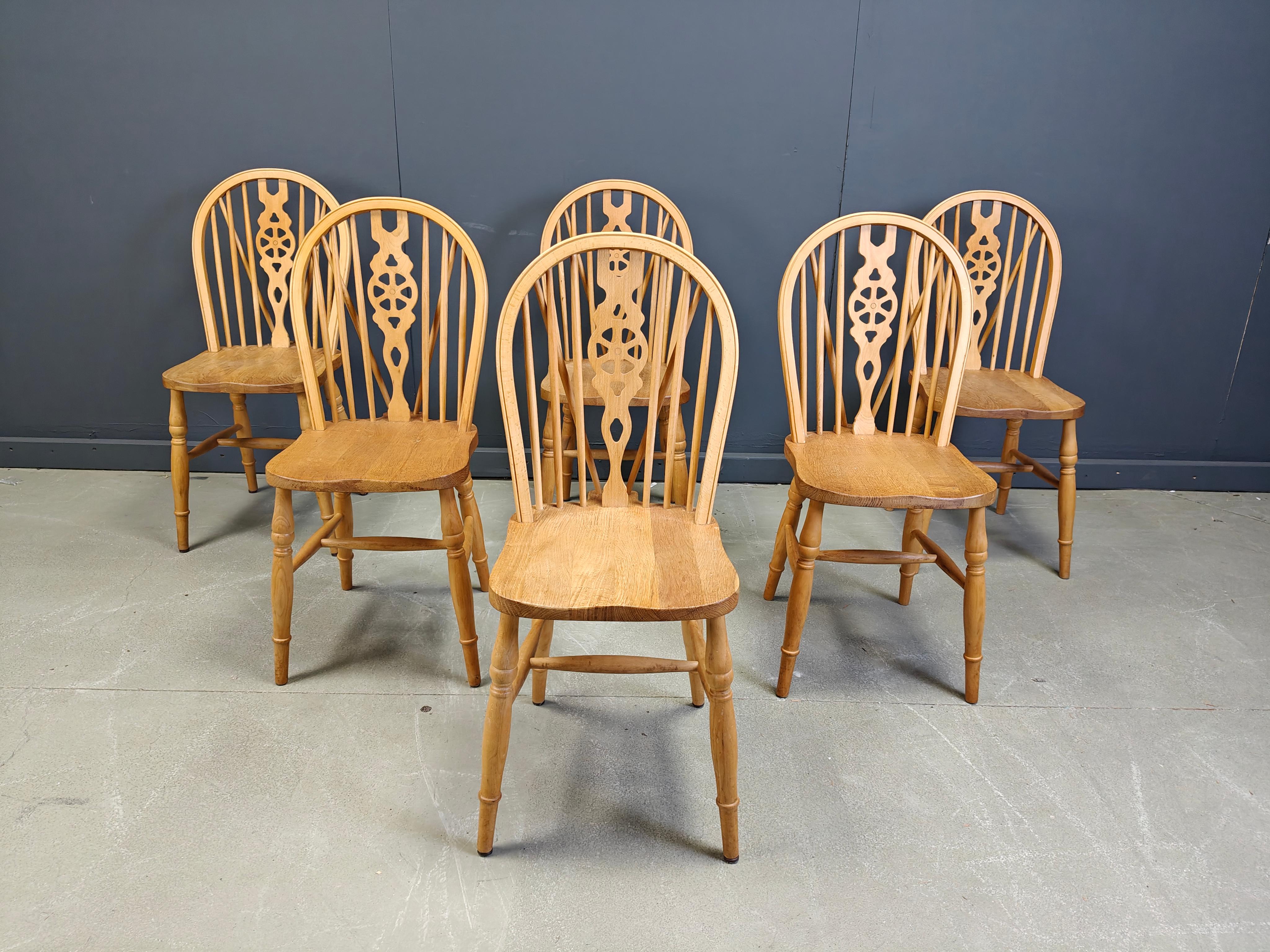 Set di 6 sedie da pranzo vintage di Ercol, anni '50 in vendita 6