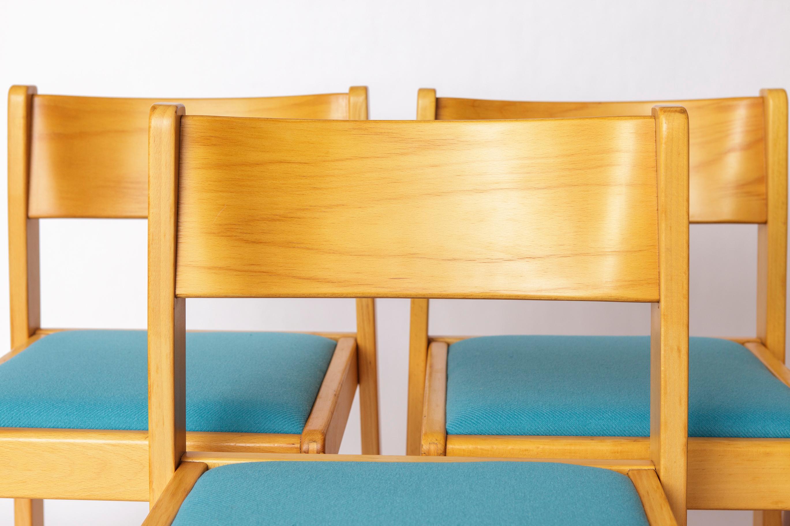 6er Set Vintage Flötotto Stapelstühle - 1970er Jahre Deutsches Design, Buchenholz (Moderne der Mitte des Jahrhunderts) im Angebot