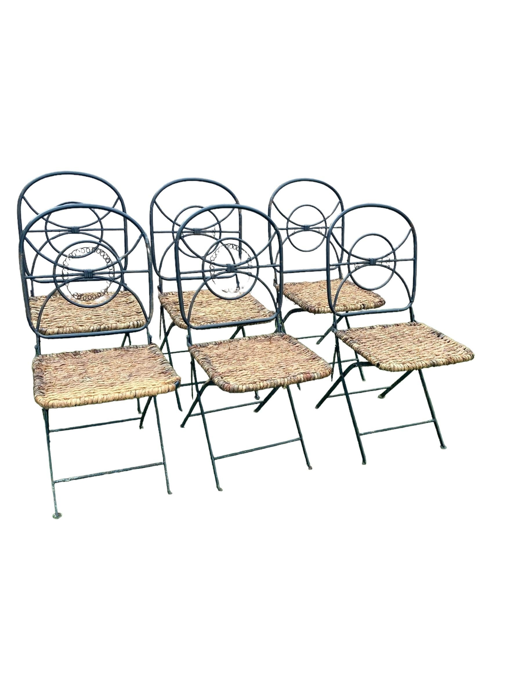 Ensemble de 6 chaises de jardin vintage pliantes en fer forgé et osier Bon état - En vente à Bishop's Stortford, GB