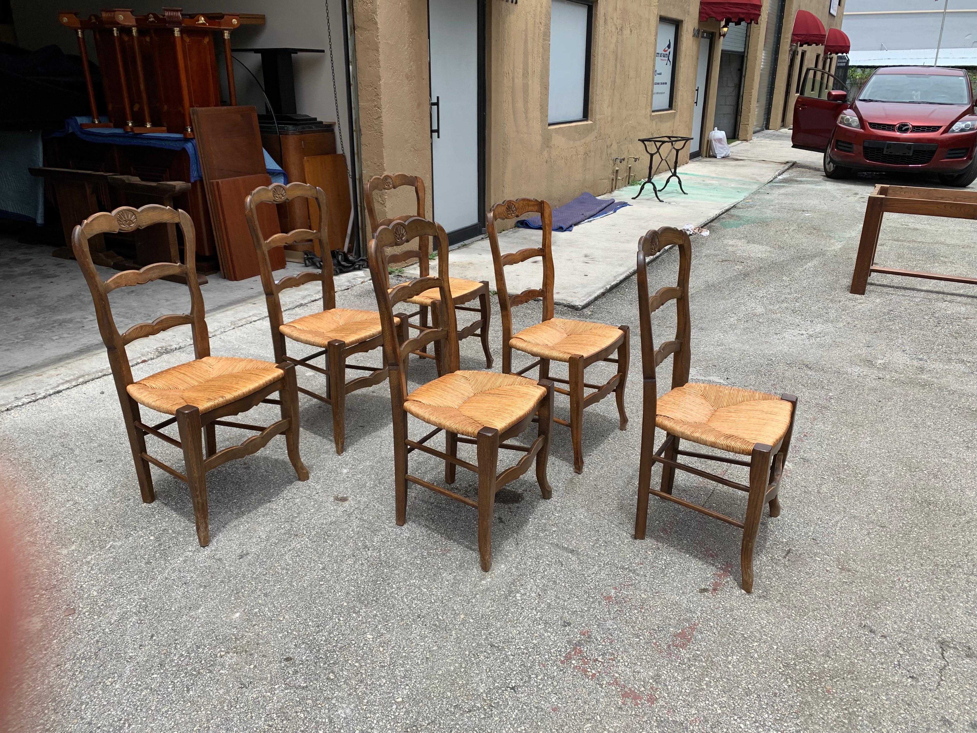 Early 20th Century Set of 6 Vintage French Country Rush Seat Solid Walnut Dining Chairs, 1910s