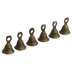 Juego de 6 campanillas de metal francesas vintage - Circa 1940