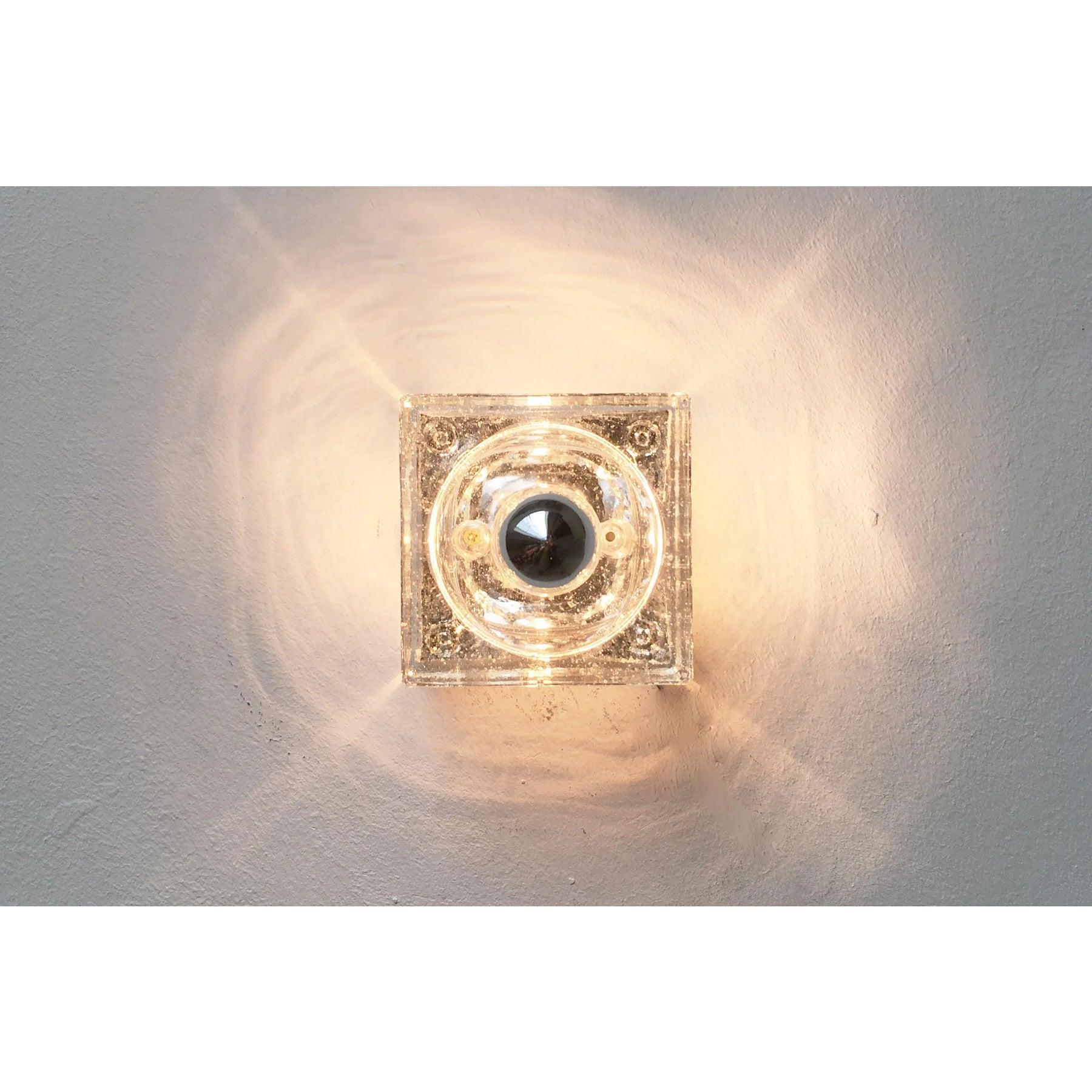 Satz von 6 Vintage-Wandleuchten aus Glas im deutschen Space Age-Stil 310, 1970er Jahre (20. Jahrhundert) im Angebot