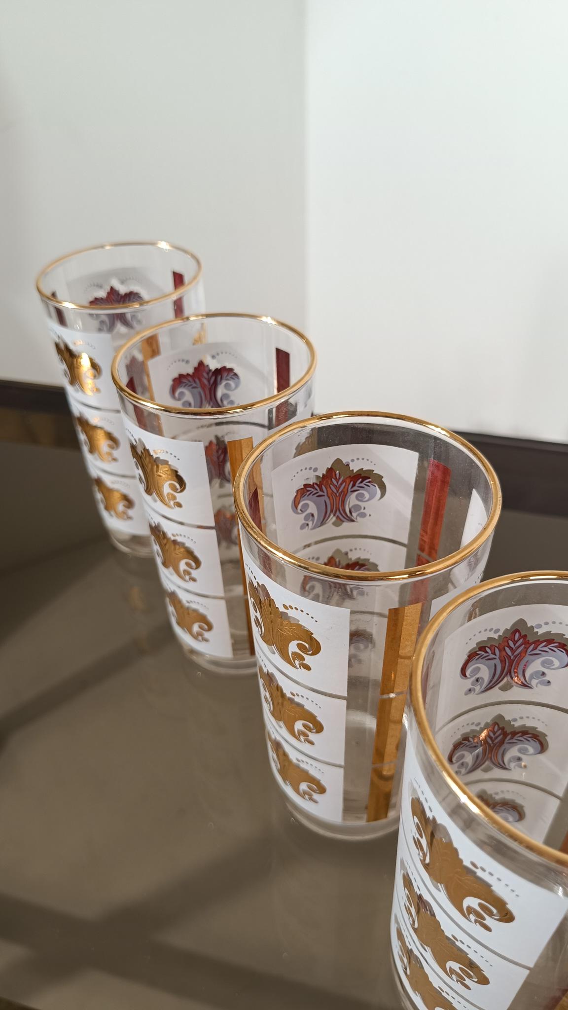 Set of 6 Vintage Highball / Tumbler Glasses with Gold Enameled Florentine Lily For Sale 5