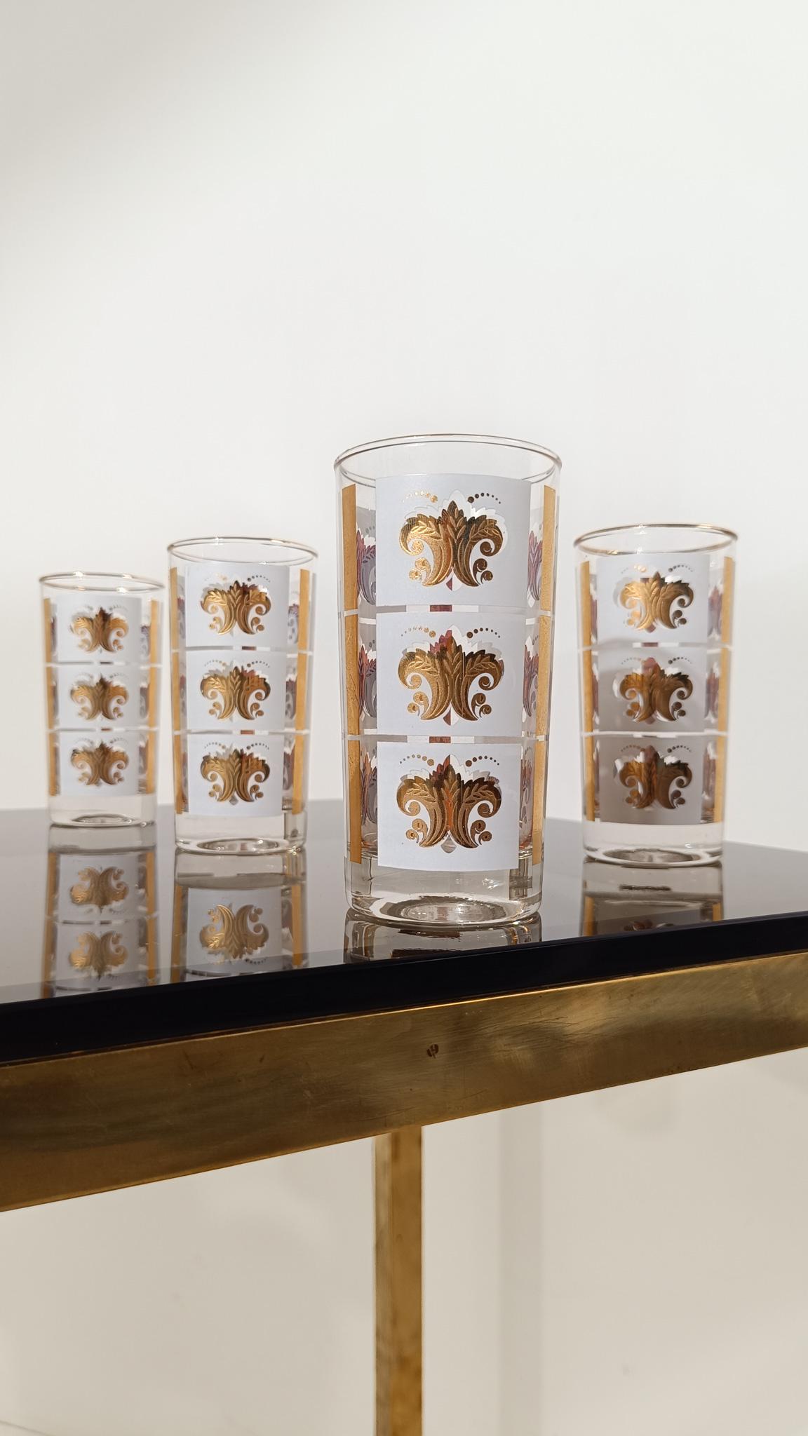 Set of 6 Vintage Highball / Tumbler Glasses with Gold Enameled Florentine Lily For Sale 6