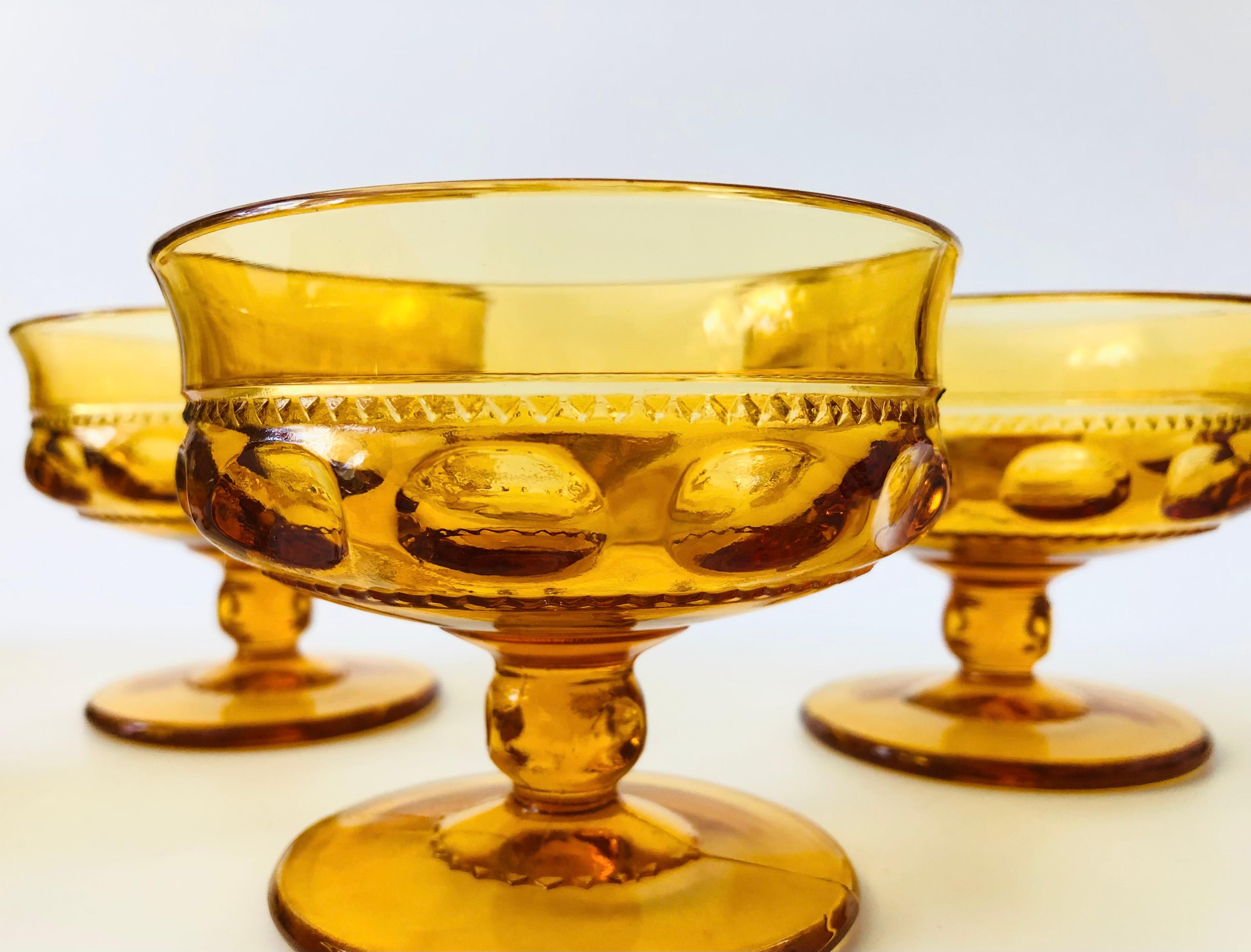 Set of 6 Vintage Indiana Glass Kings Crown Amber Coupe Glasses In Good Condition In Vallejo, CA