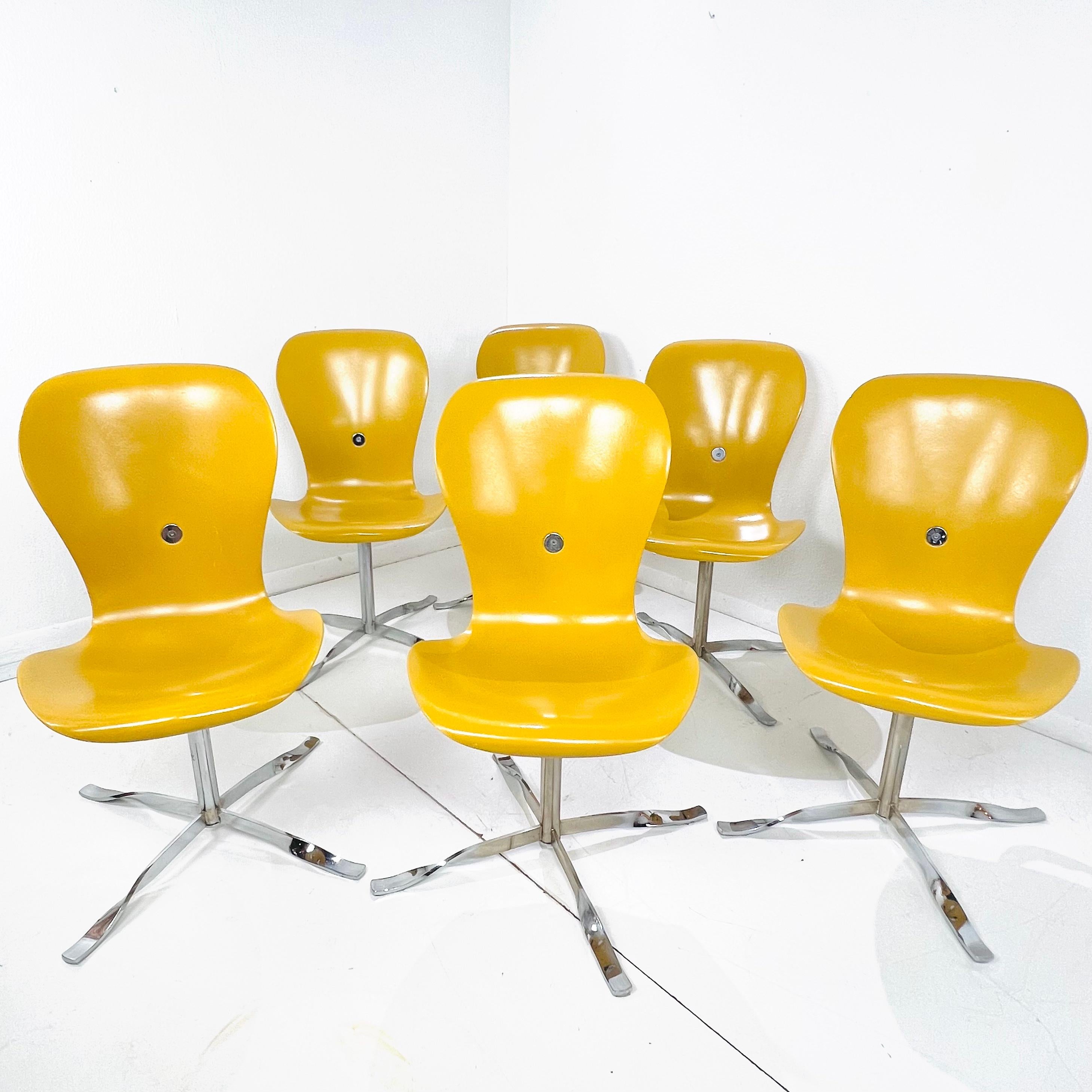 Mid-Century Modern Set of 6 Vintage Ion Dining Chairs by Gideon Kramer For Sale