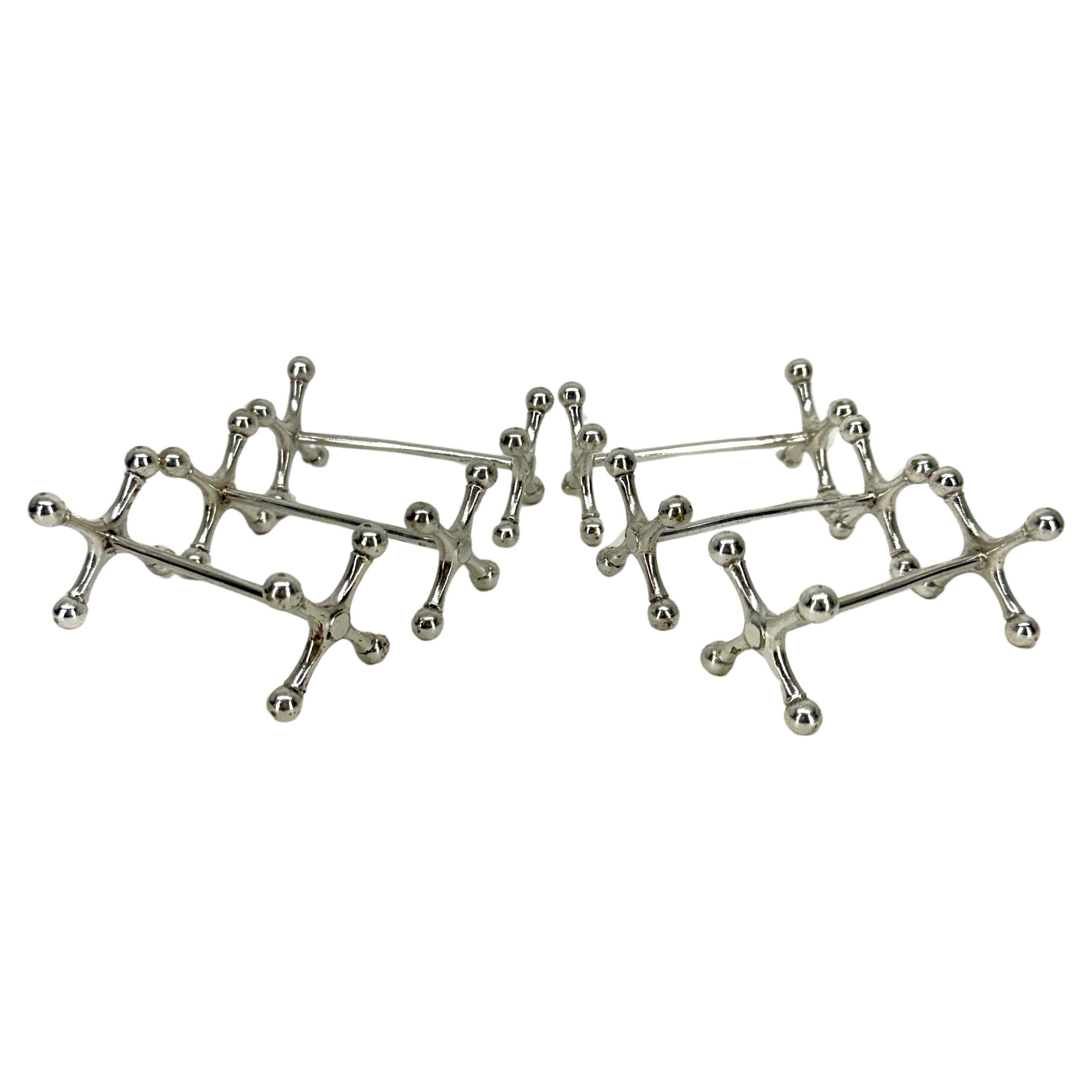 Hand-Crafted Set of 6 Vintage Knife Rests in silver metal edited by Christofle, Paris For Sale