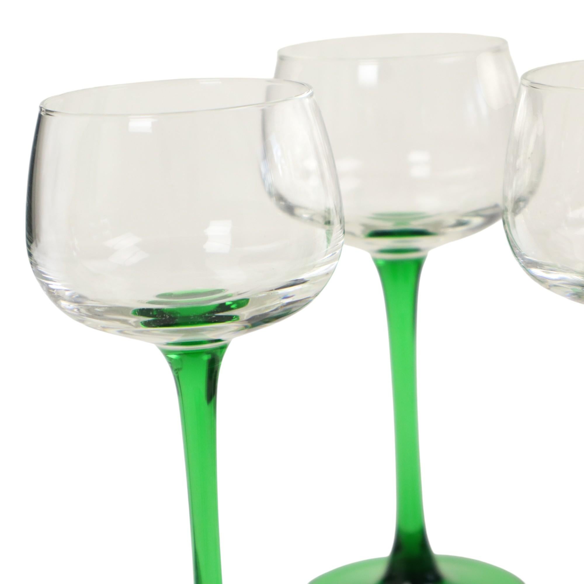 Set de 6 Copas de Vino Vintage Luminarc Vins Moselle Verde en Excelente estado para la venta en Poperinge, BE