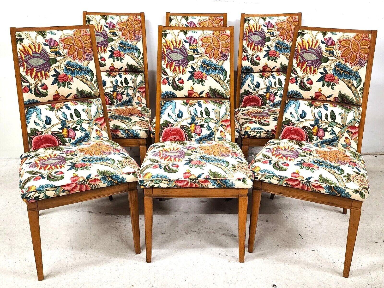 Offering one of our recent palm beach estate fine furniture acquisitions of a 
Set of 6 vintage MCM dining chairs by Kroehler

Approximate measurements in inches
40