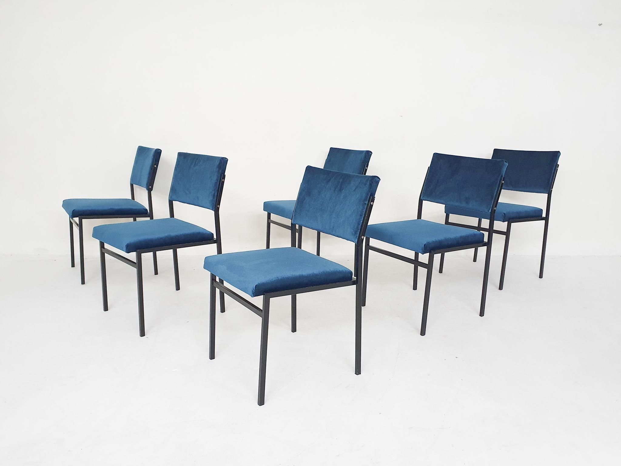 Dutch Set of 6 vintage metal stacking chairs in blue velvet The Netherlands 1960's For Sale
