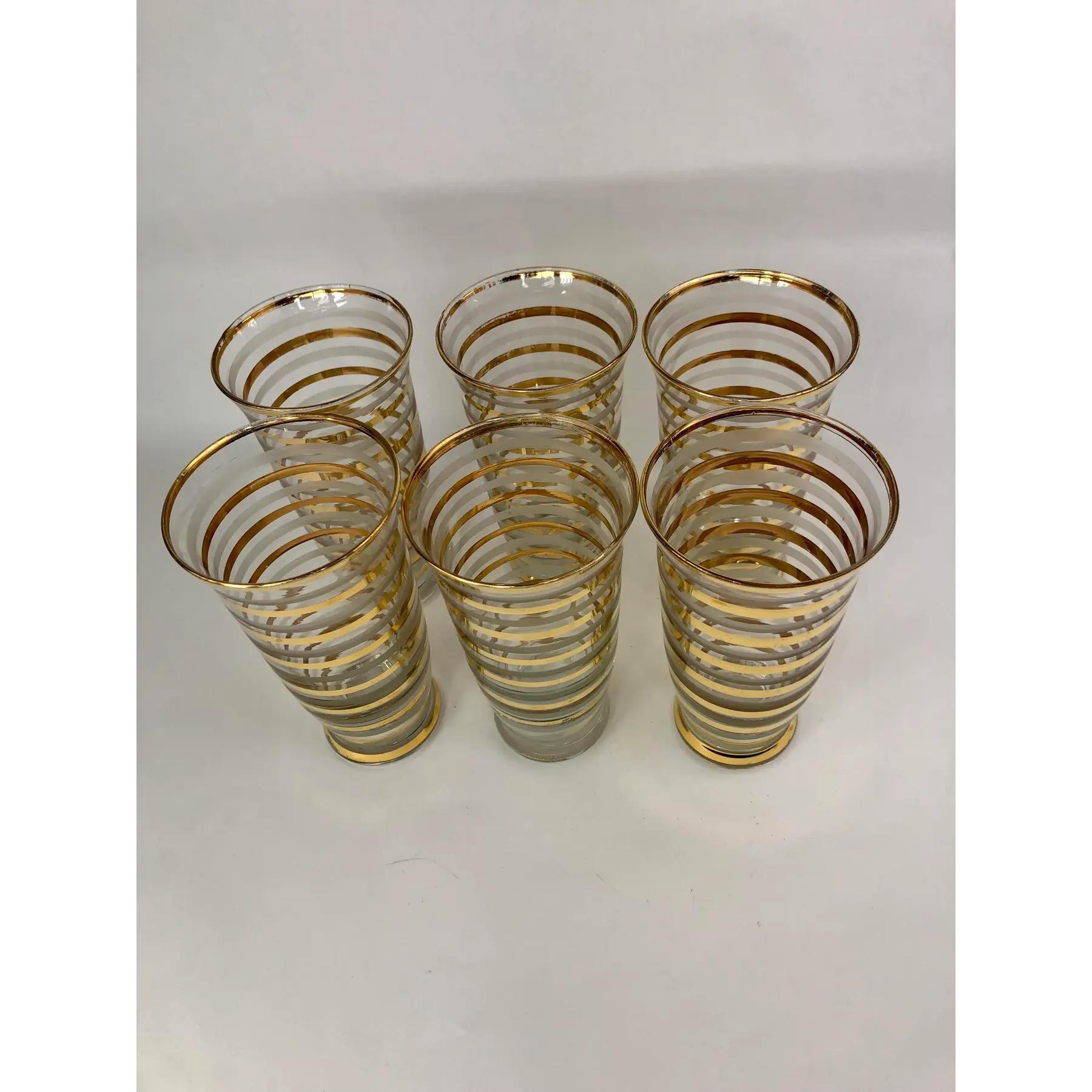 Mid-Century Modern Set of 6 Vintage Mid Century Footed Pilsners With Gilt and Frosted Bands For Sale