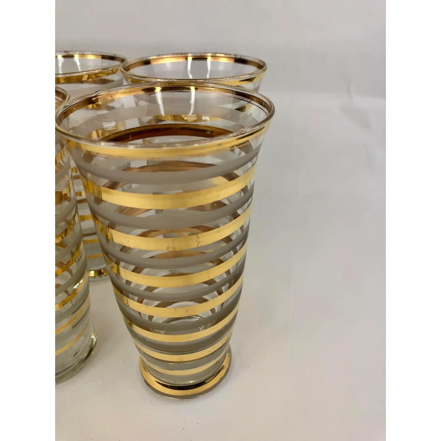 Set of 6 Vintage Mid Century Footed Pilsners With Gilt and Frosted Bands In Good Condition For Sale In Chapel Hill, NC