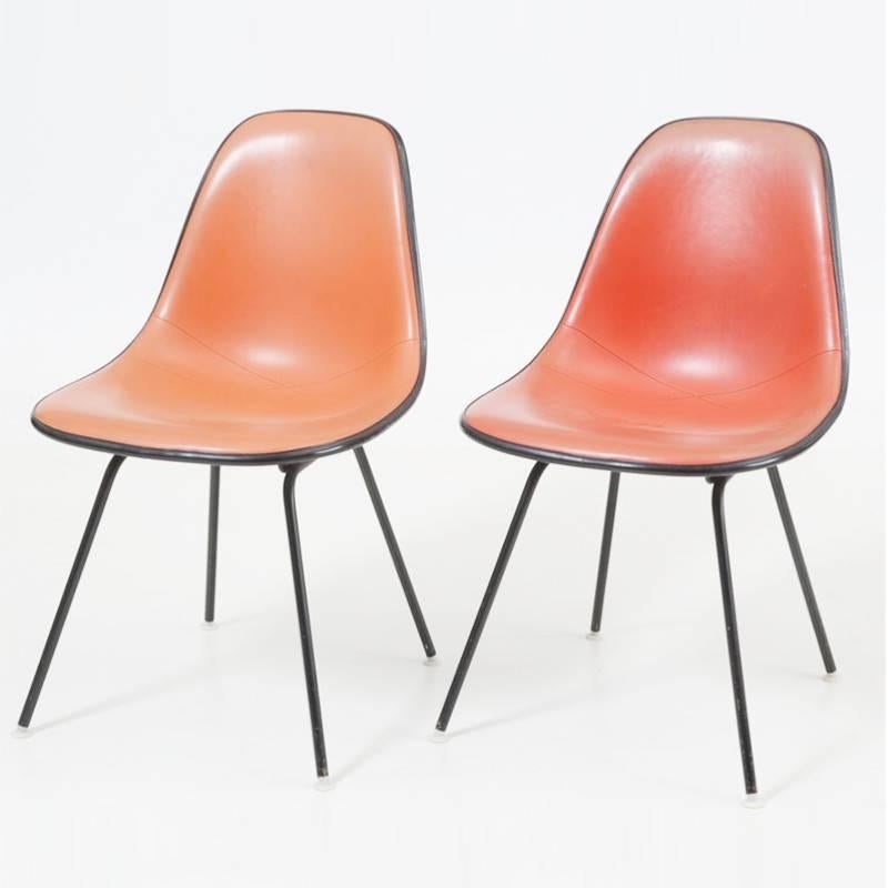 Set of 6 Vintage Mid-Century Modern Multi-Colored Herman Miller Shell Chairs  In Excellent Condition In Lafayette, IN