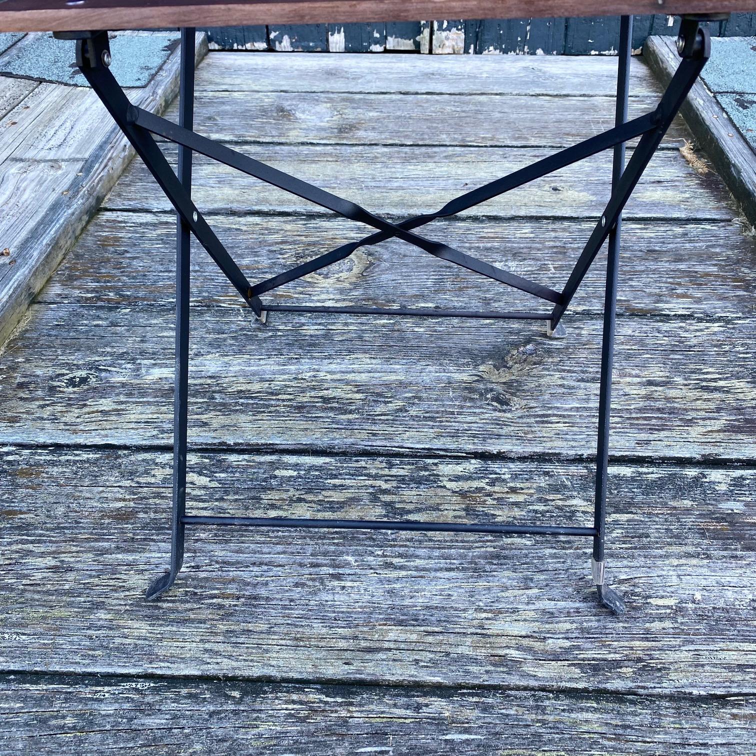 Fin du 20e siècle Ensemble de 6 chaises de bar pliables de style parisien vintage, avec autres disponibles en vente