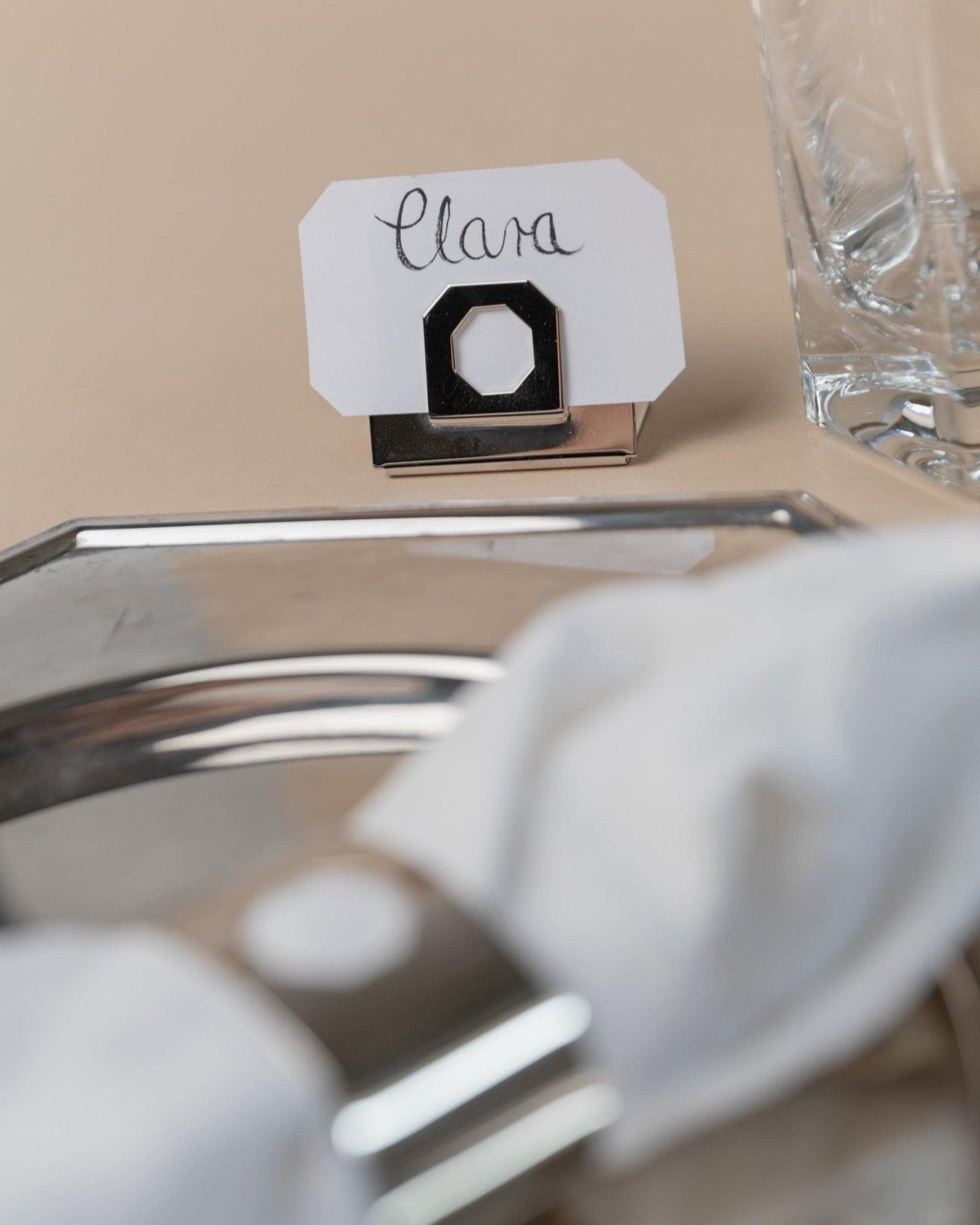 6er Set Vintage Tischkartenhalter Versilbertes zeitloses Design mit Achteck im Angebot 1