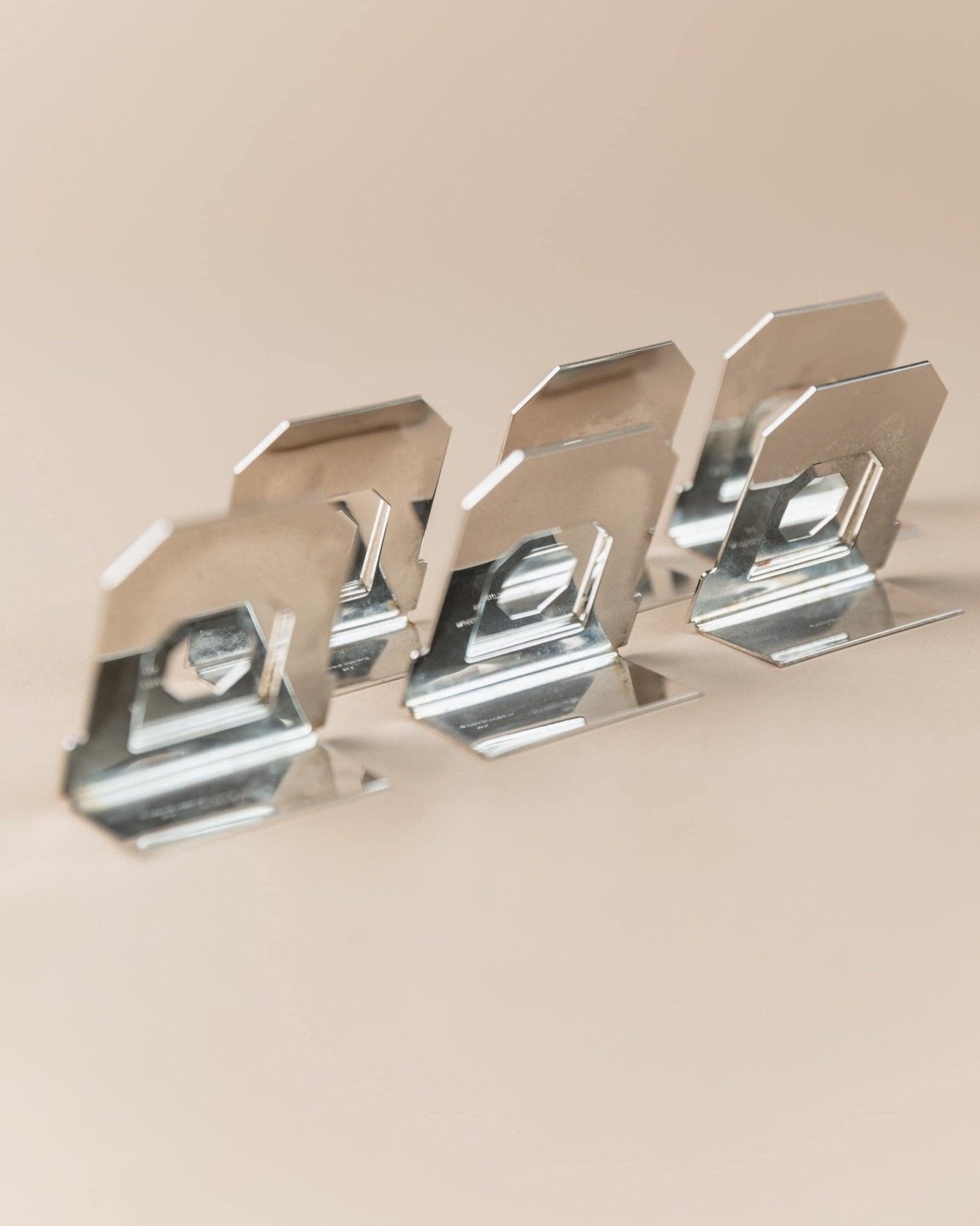 6er Set Vintage Tischkartenhalter Versilbertes zeitloses Design mit Achteck im Angebot 2